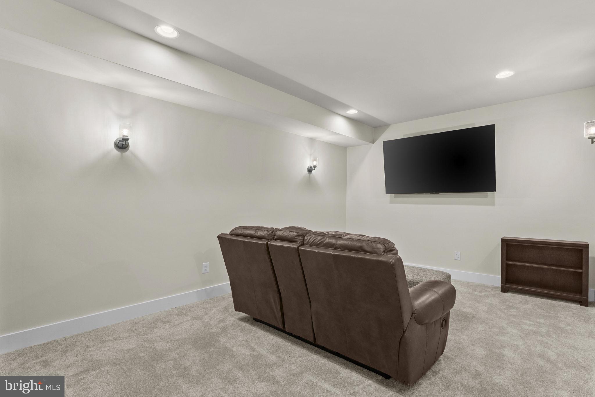 BROOKSIDE - Residential