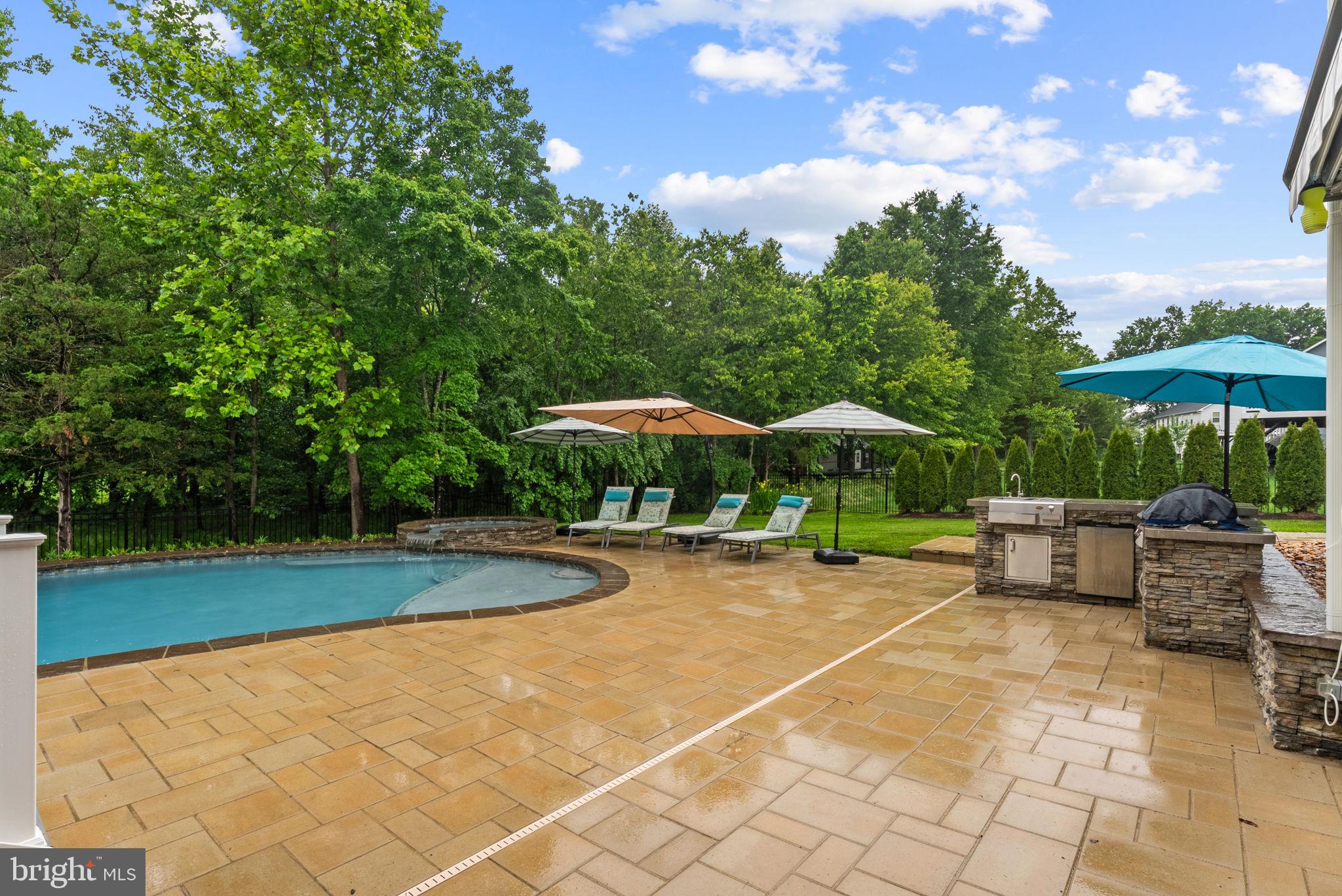 BROOKSIDE - Residential