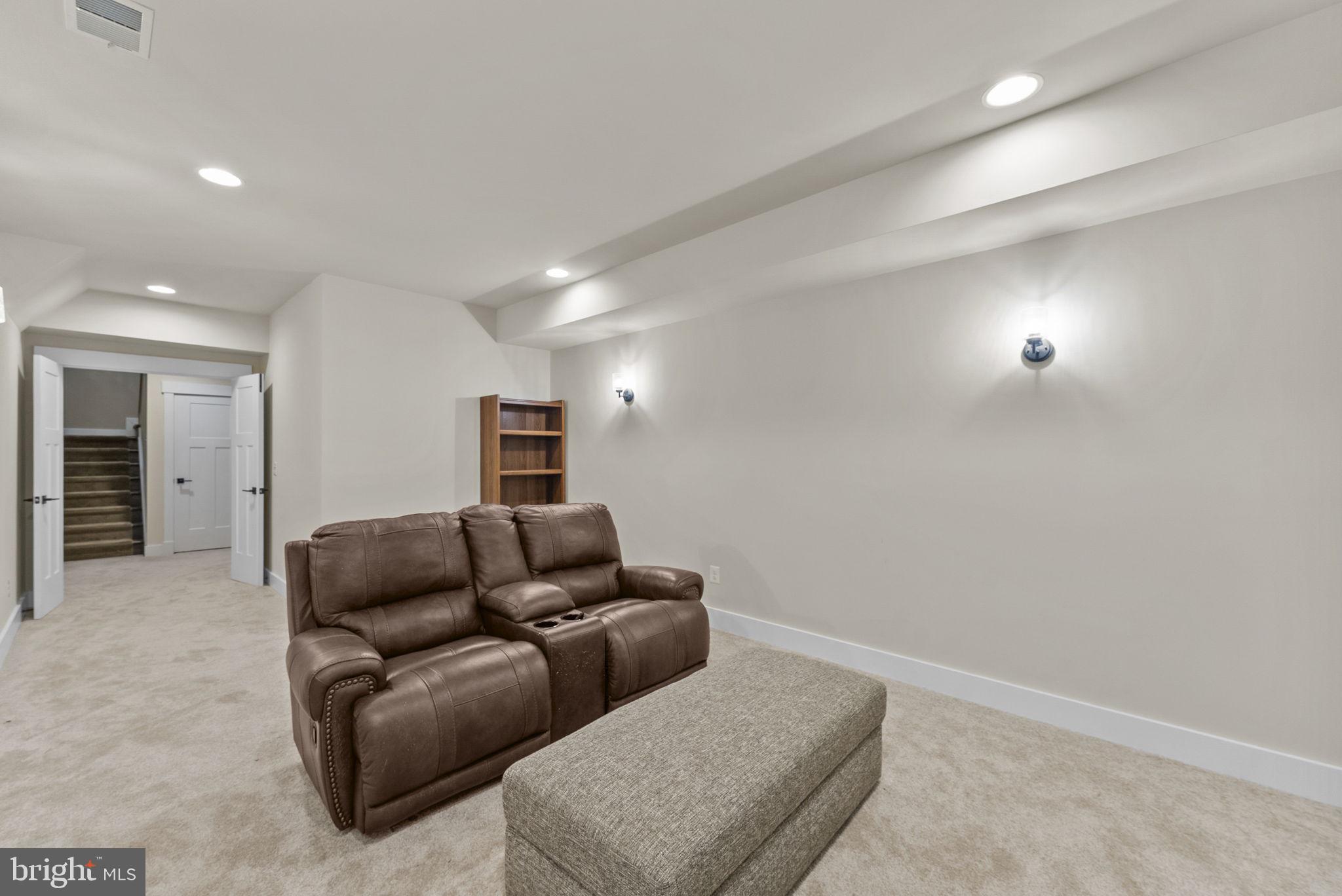 BROOKSIDE - Residential
