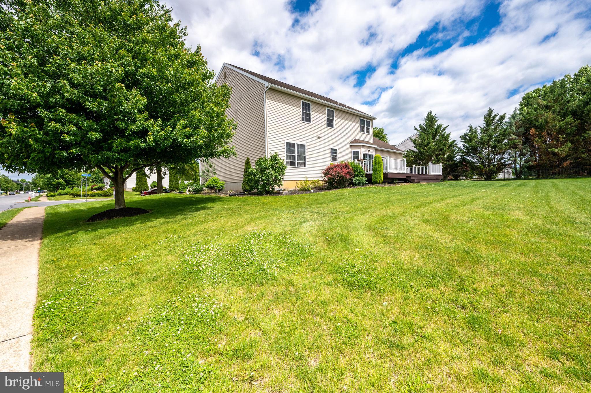 MEADOWBROOK - Residential