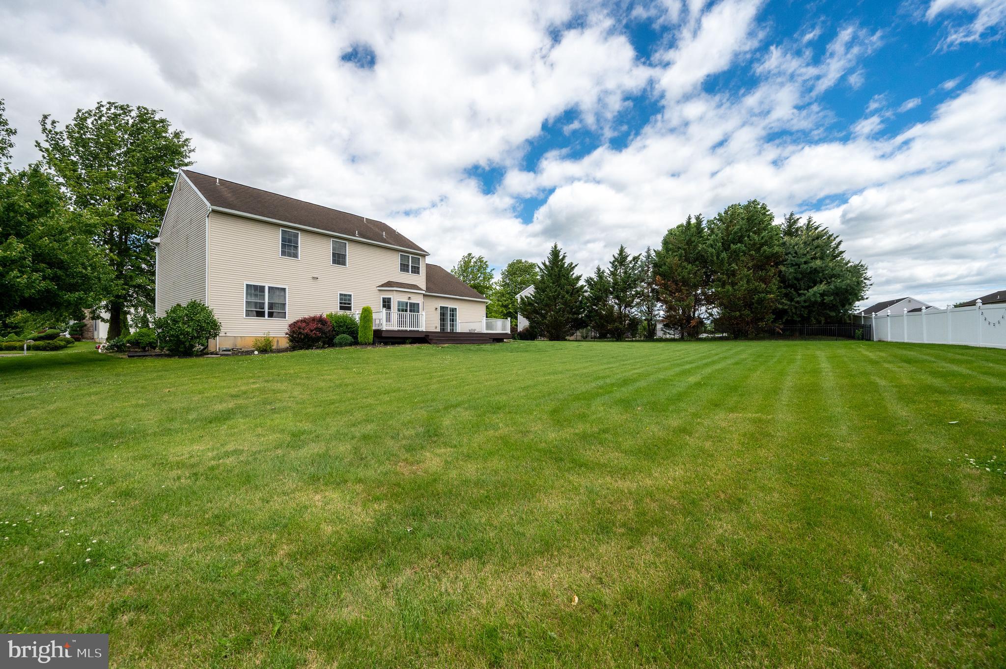 MEADOWBROOK - Residential