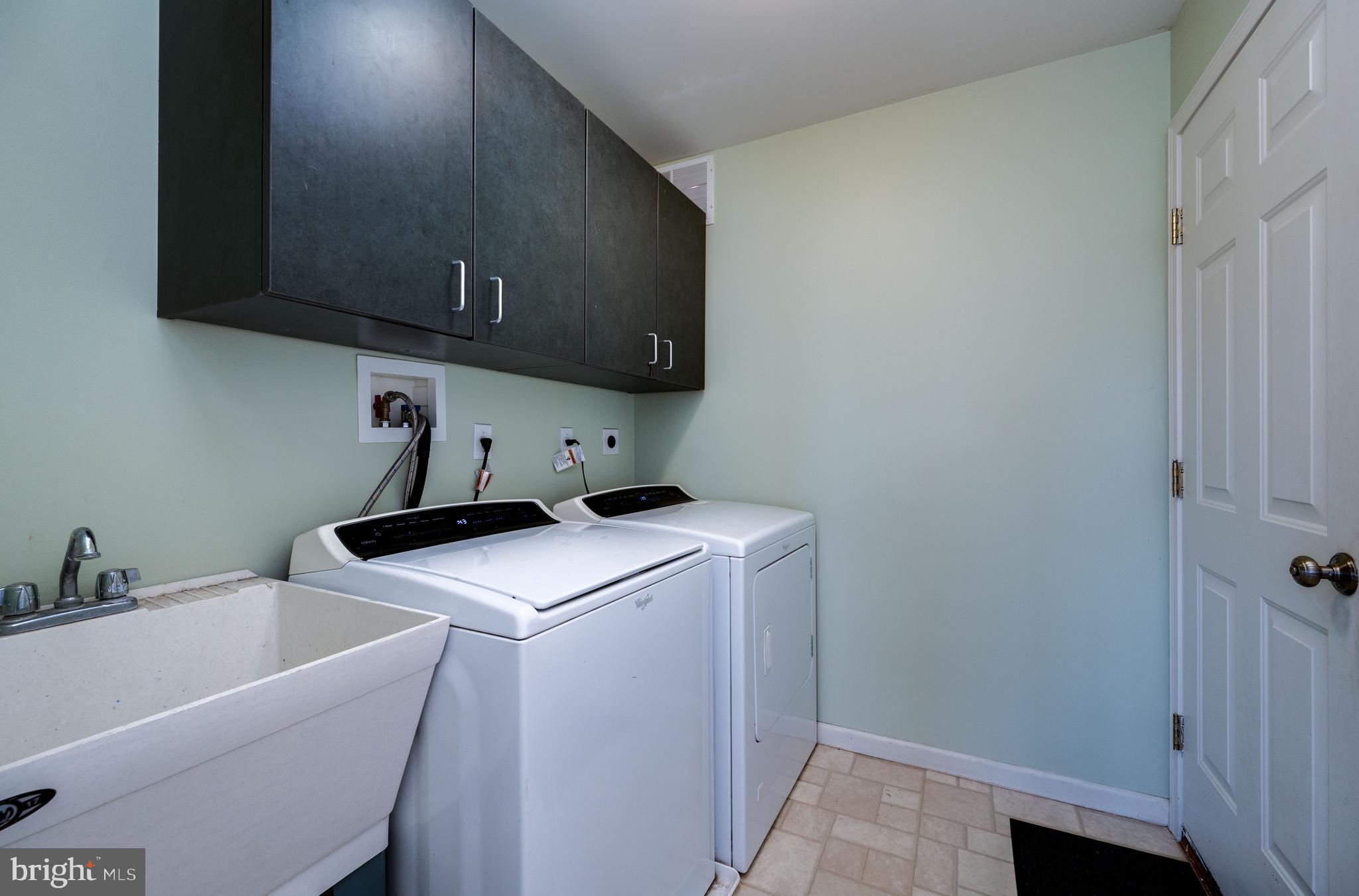 MEADOWBROOK - Residential