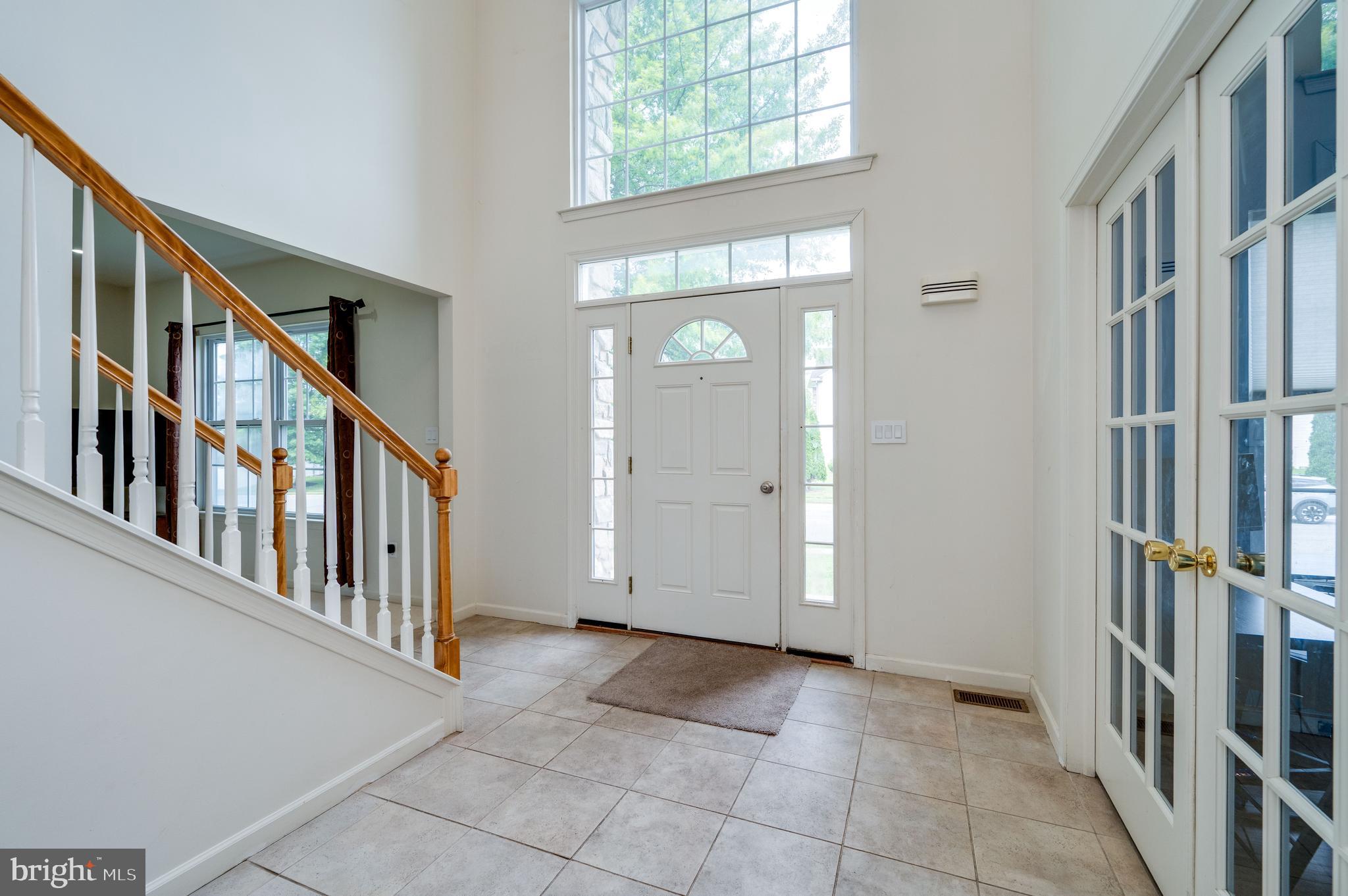 MEADOWBROOK - Residential