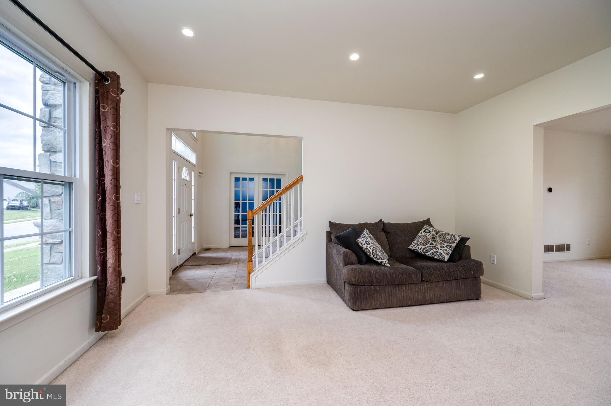 MEADOWBROOK - Residential