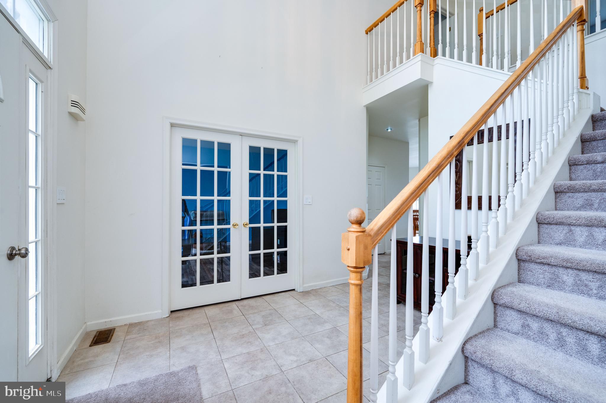MEADOWBROOK - Residential