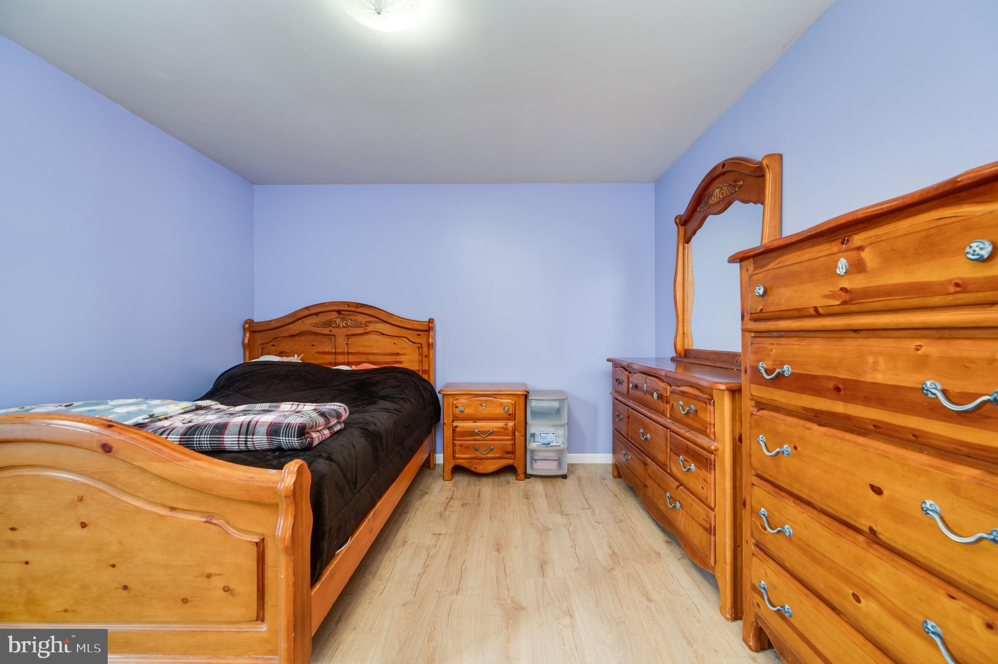 MEADOWBROOK - Residential