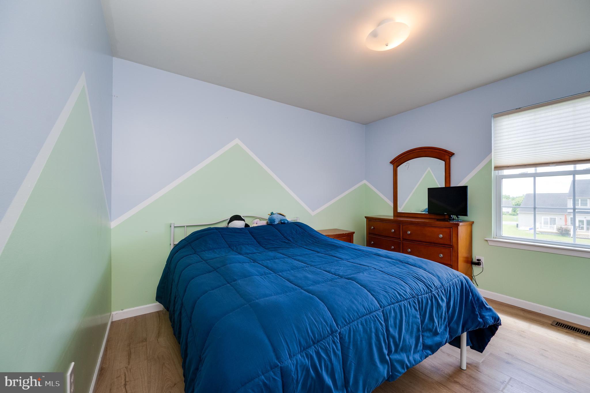 MEADOWBROOK - Residential