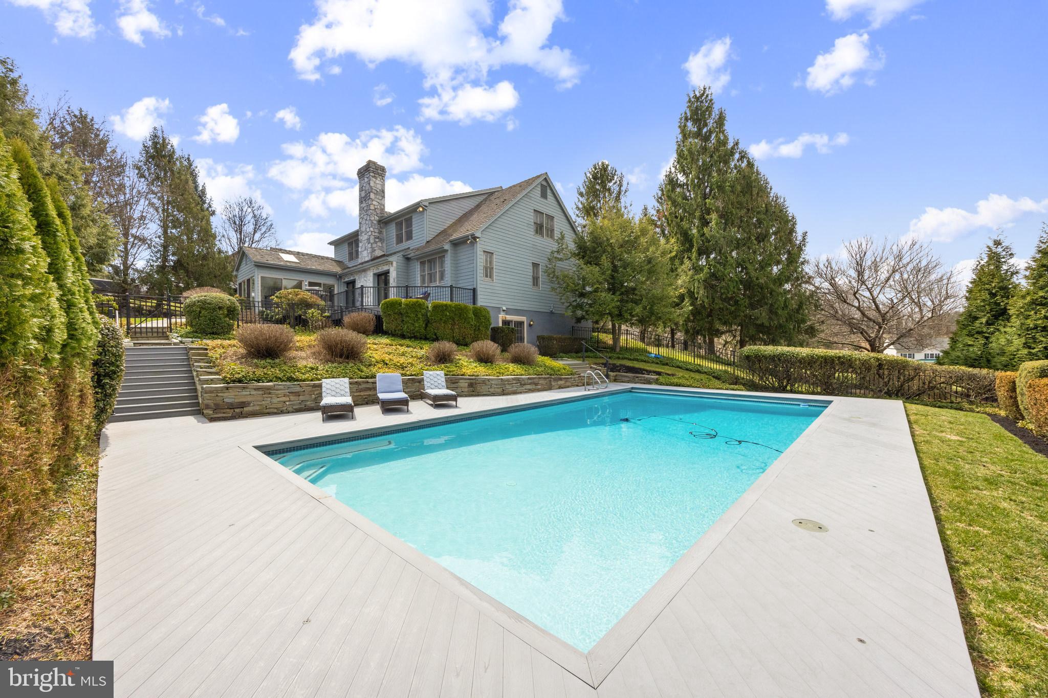 BLUE ROCK MEADOWS - Residential