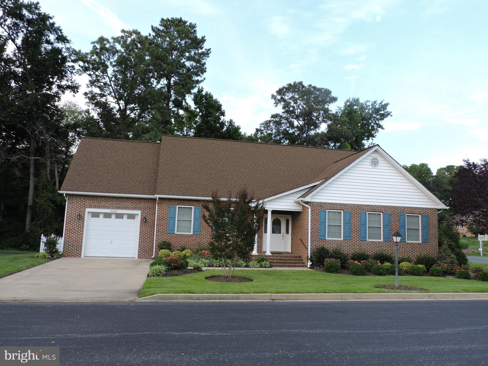 SINGLETREE--Immaculate rambler in the heart of Leonardtown.  Attached garage. Master with handicapped accessible  bathroom and large walk in closet.  Gas FP in Living room. Separate dining room.  S/S appliances Gas range with center griddle burner and double oven;  Garbage disposal.  Nicely landscaped fenced rear yard backs to trees for privacy. NO PETS; No Smokers:--Do Not Ask. Available Immediately.  Use the following link to  apply:  https://listing2leasing.com/q.php?q=41490-garrett-court-leonardtown-md-20650-tygdpy