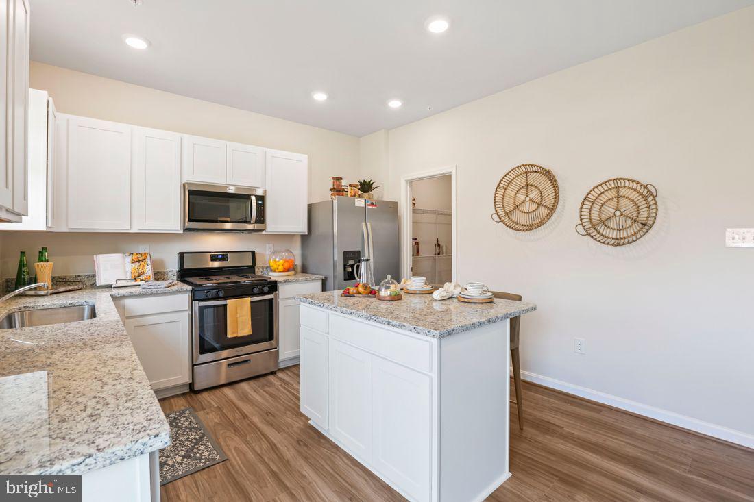 RED HILL - Residential