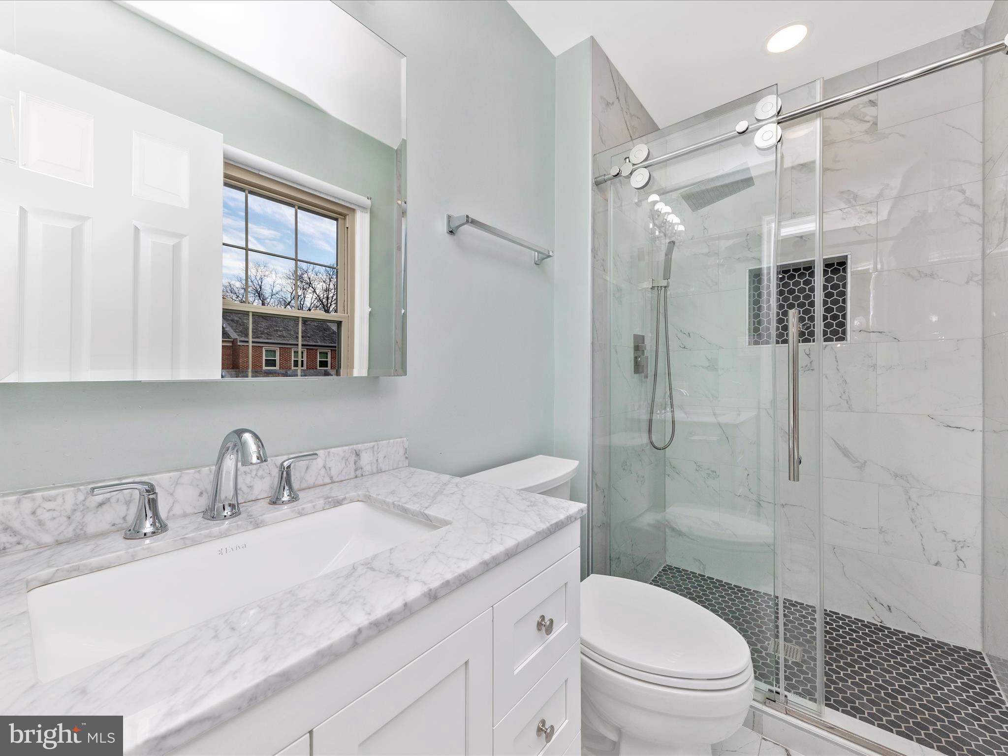 IDYLWOOD STATION - Residential