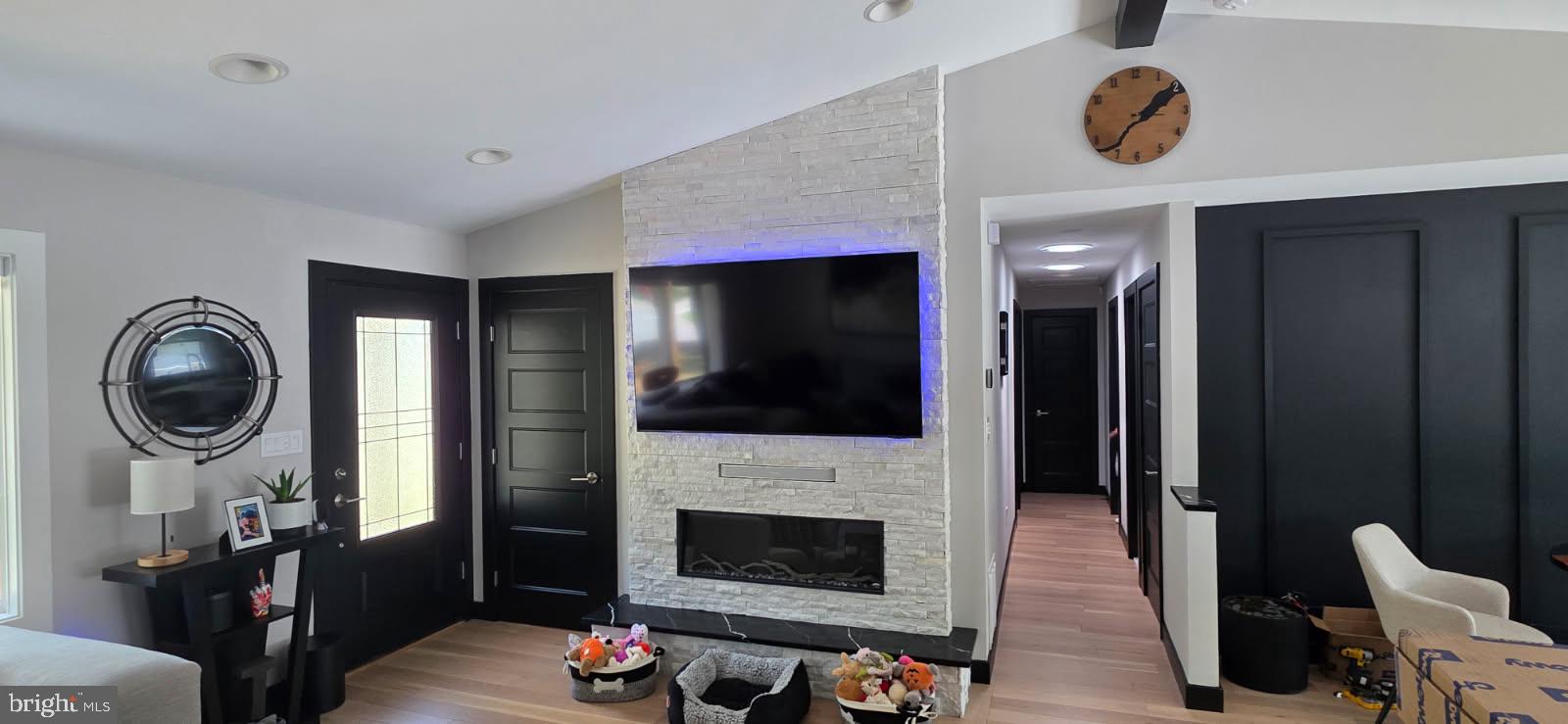 ELMHURST - Residential