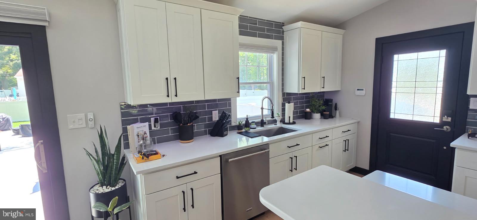 ELMHURST - Residential