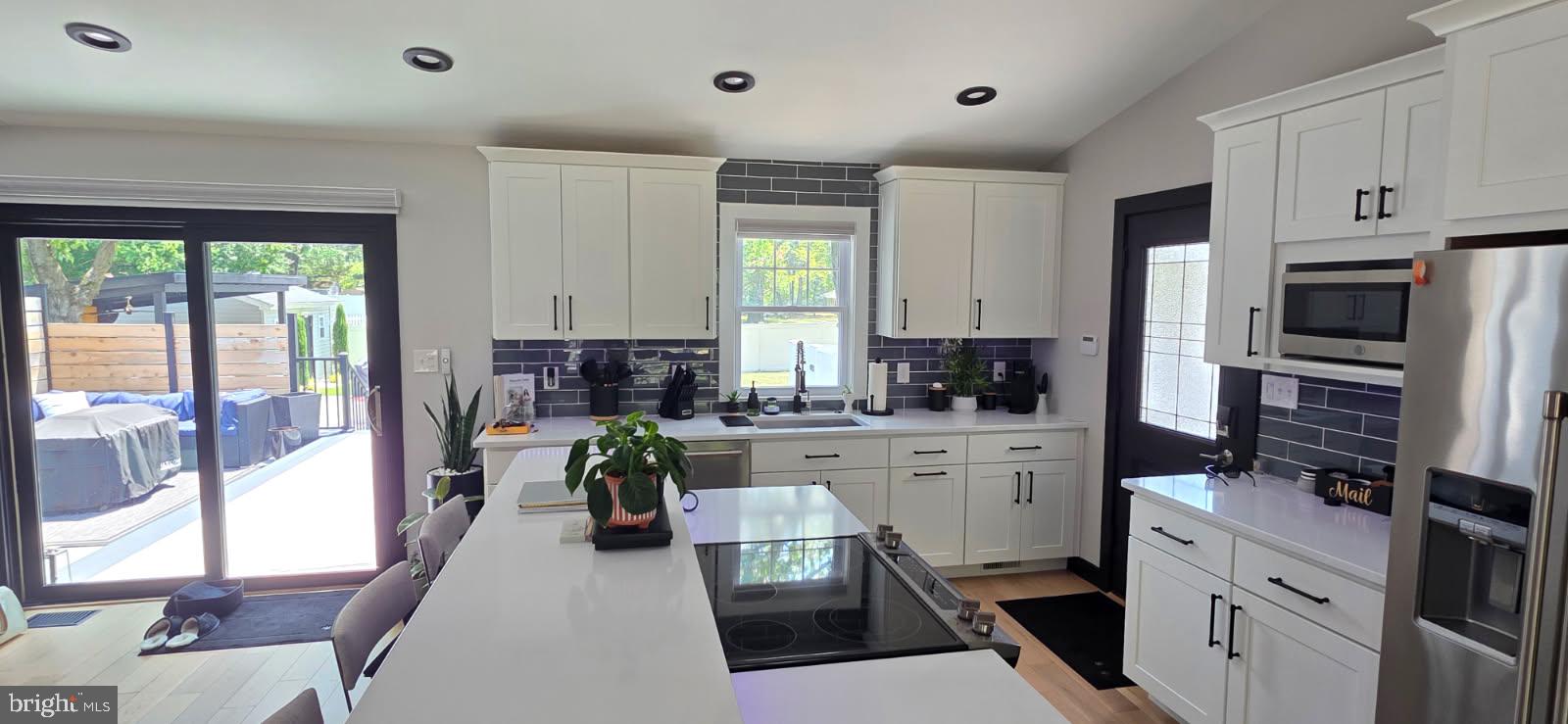 ELMHURST - Residential