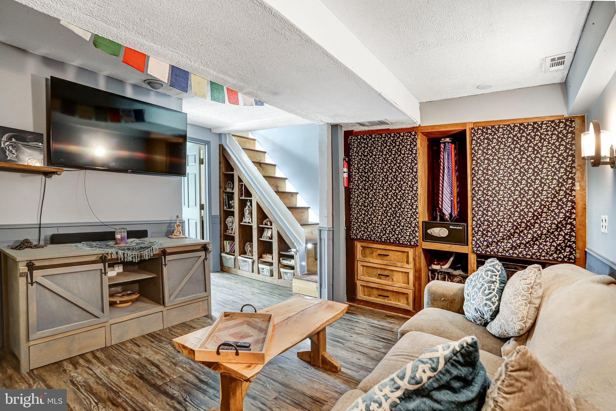 BROWNS - Residential