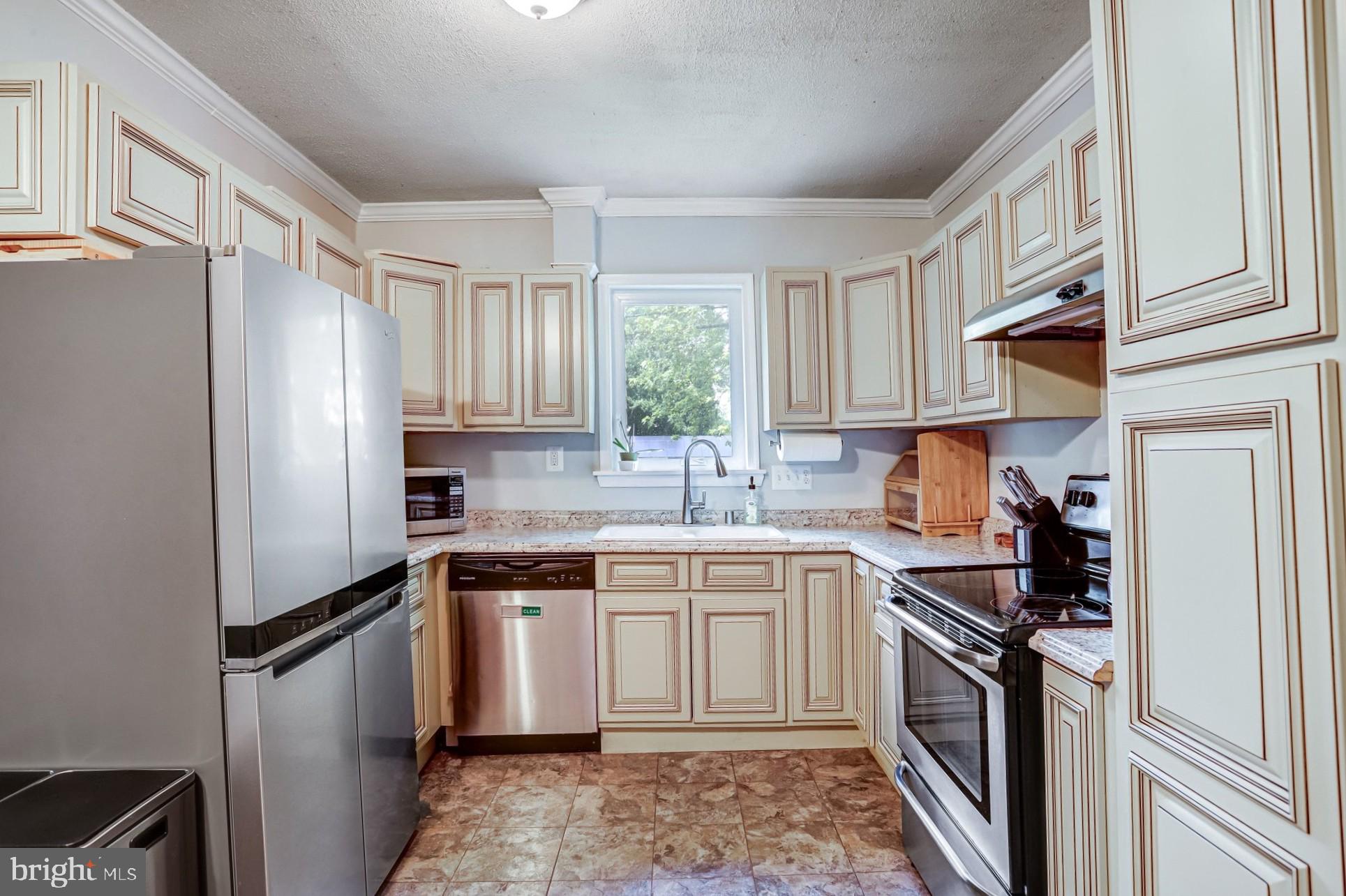 BROWNS - Residential