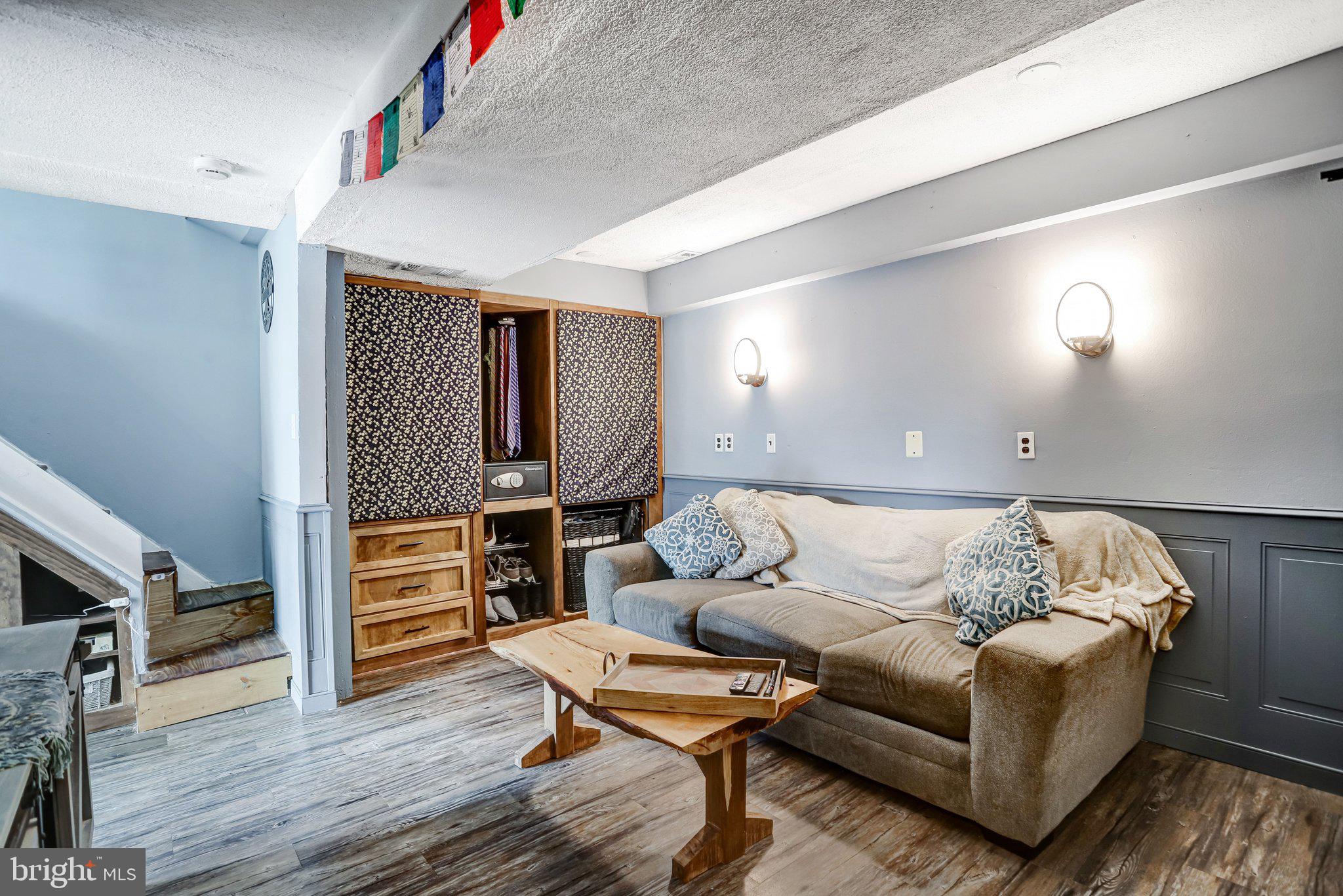 BROWNS - Residential