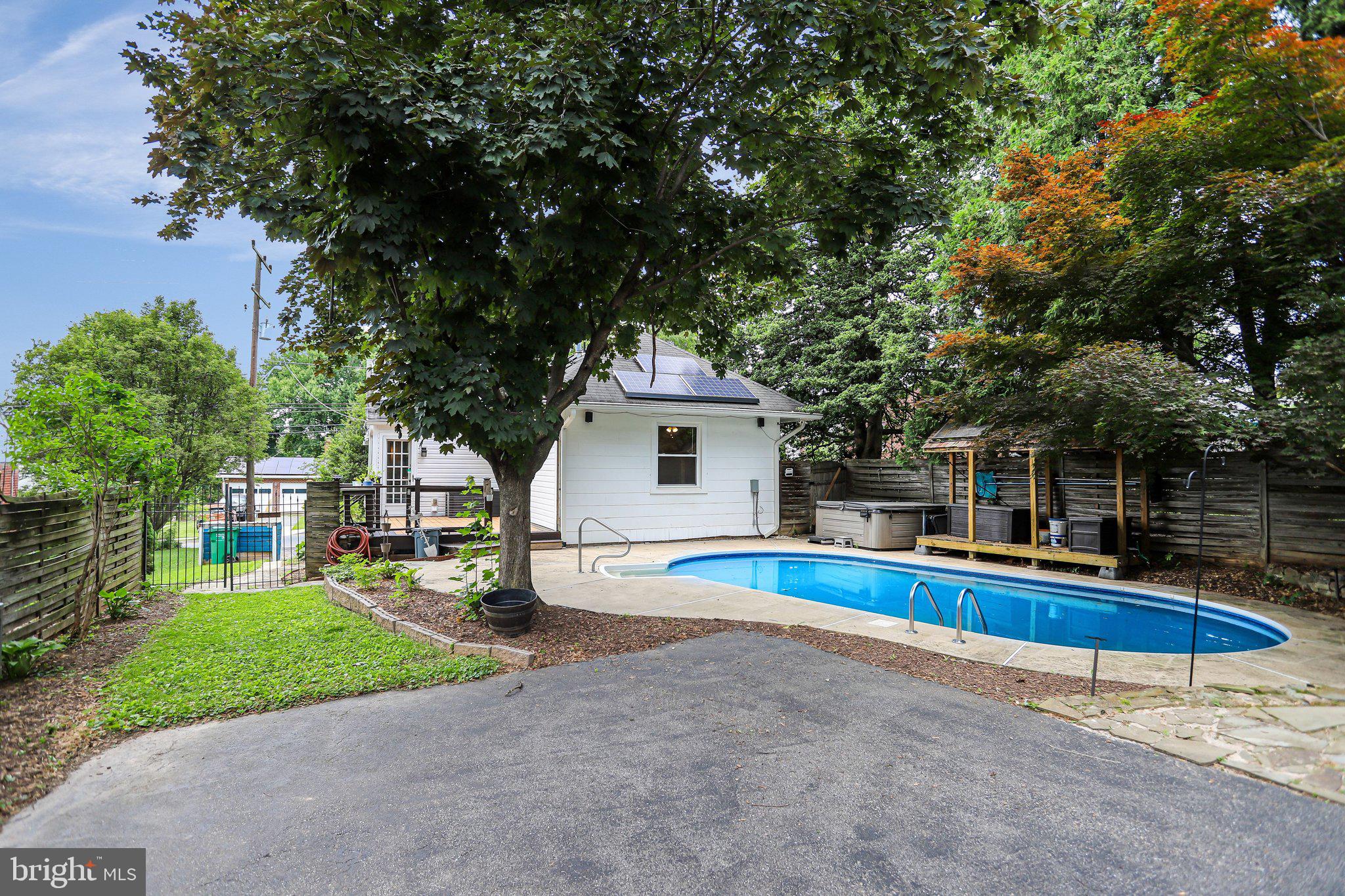 BROWNS - Residential