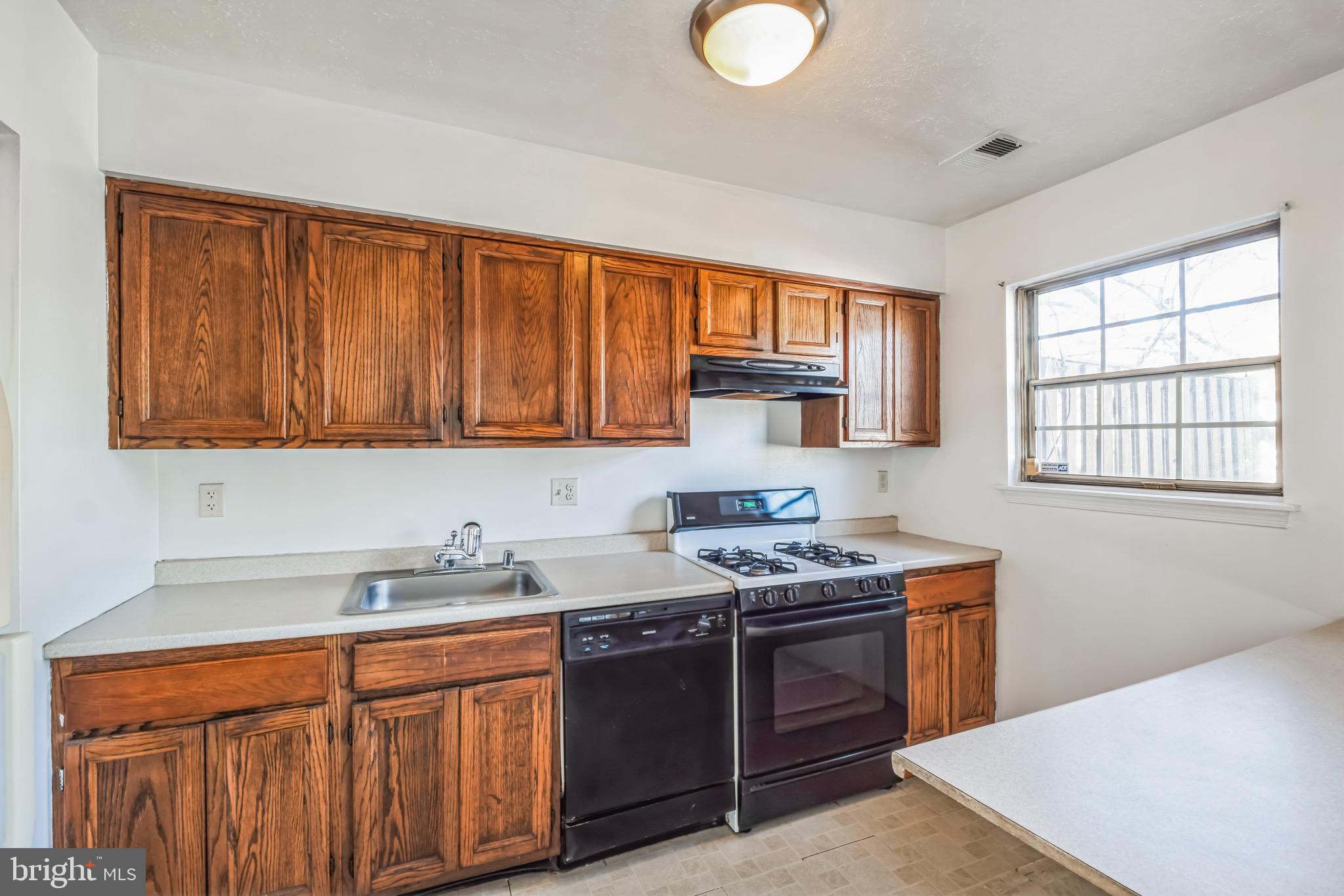 4620 NORTH PARK AVE - Residential