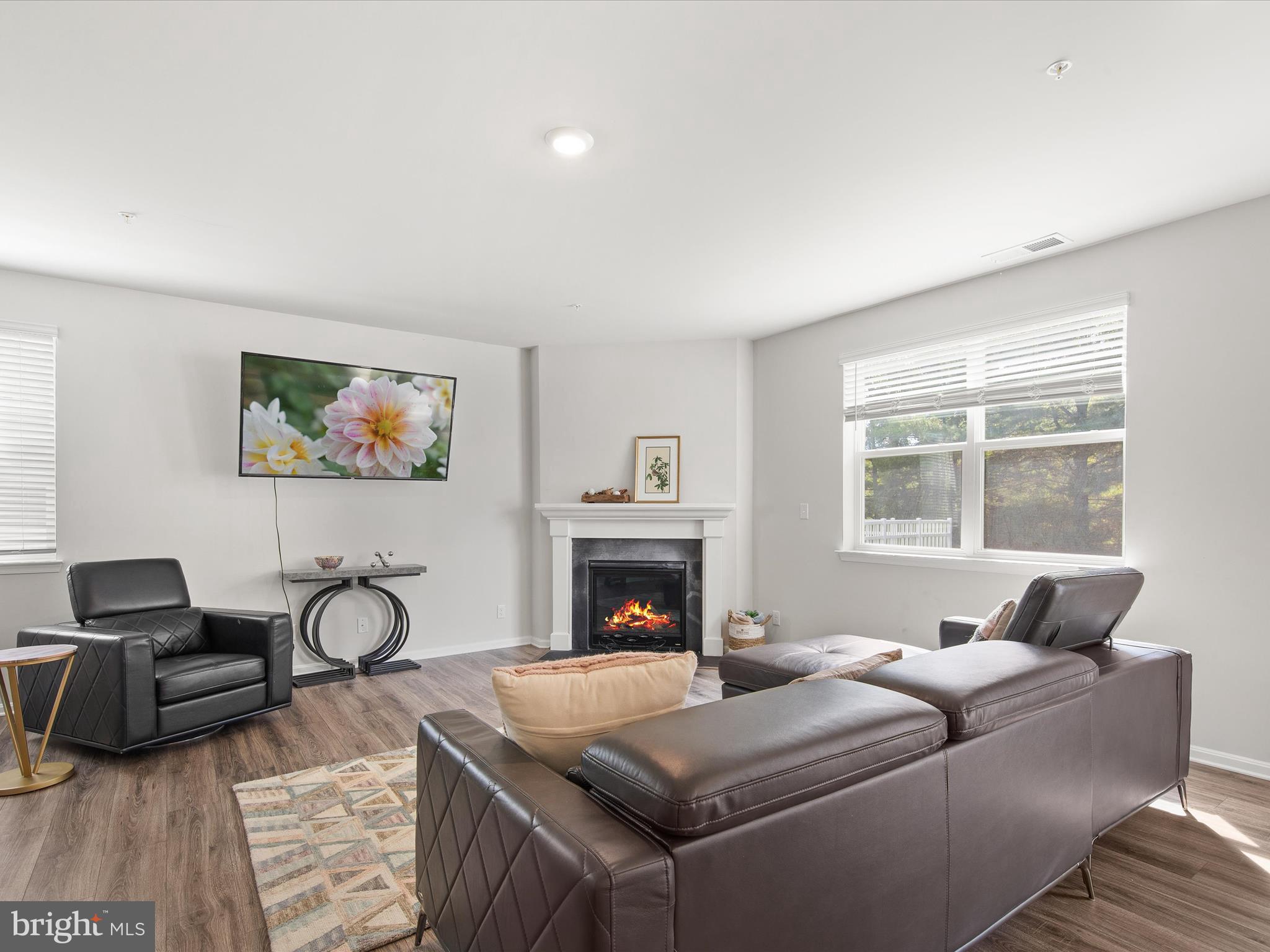 ROWENS MILL - Residential