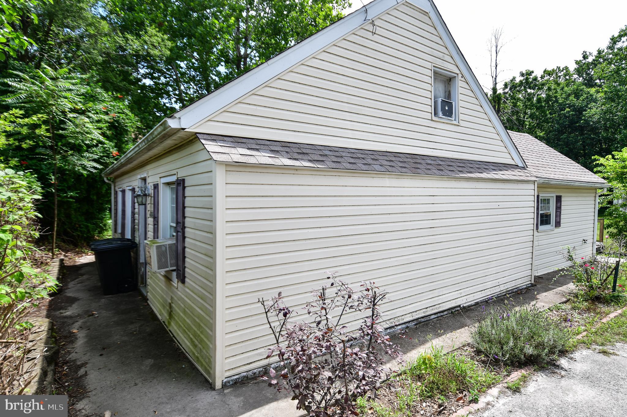 Cute cape cod with tons of potential on lovely level lot just outside of popular town of Boonsboro.  This home is waiting for your renovations to make it your own.  Large living room, kitchen, full bath and bedroom on main level with one bedroom on upper level.  Newer roof and public utilities.