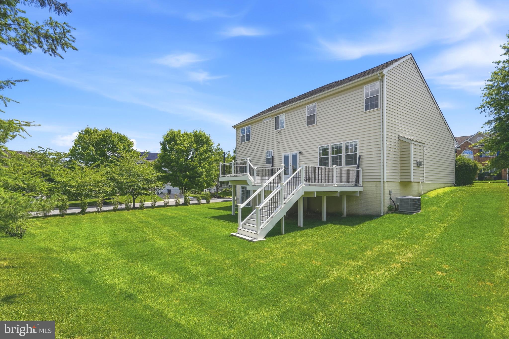 WORTHINGTON OVERLOOK - Residential