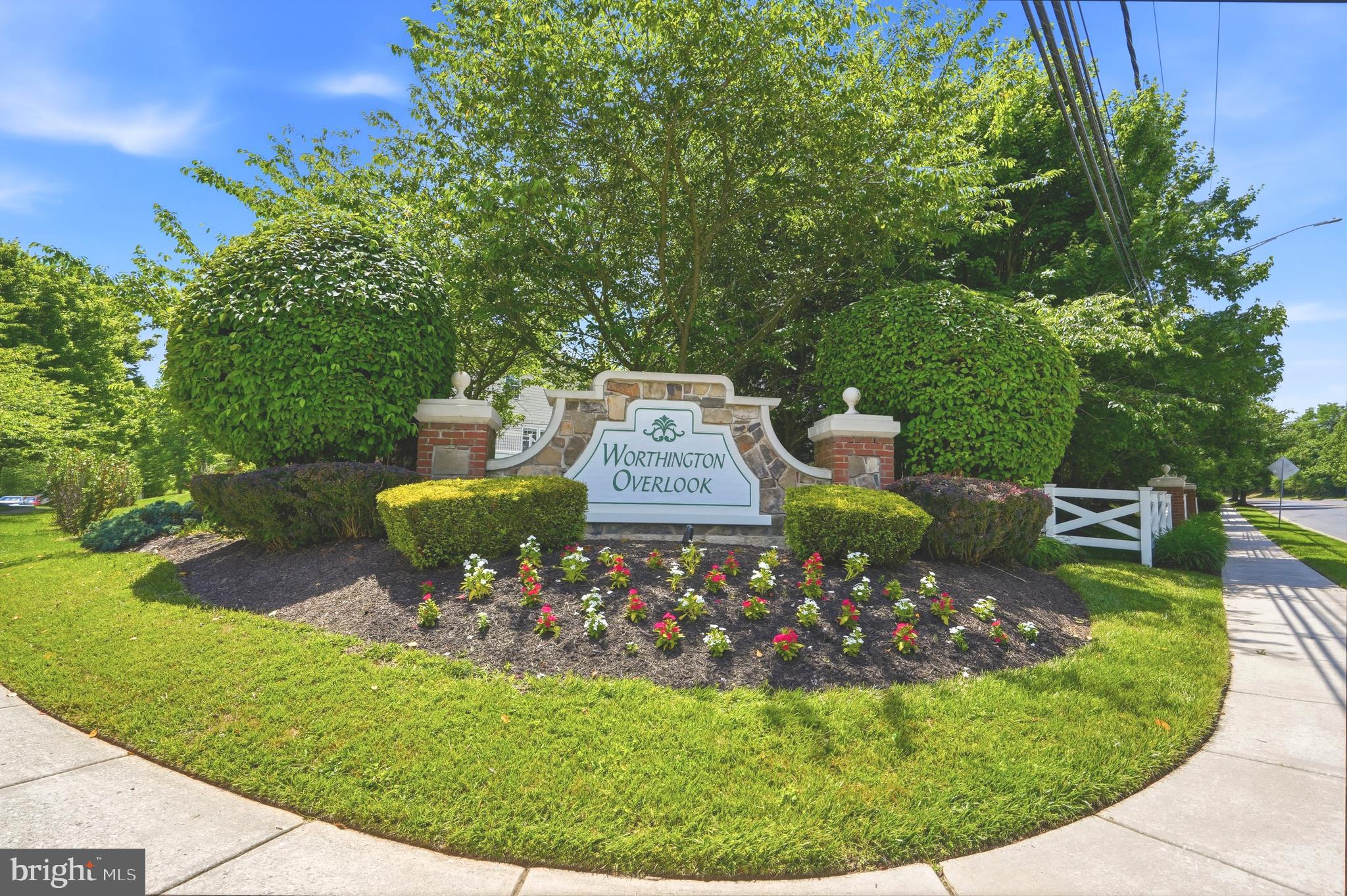 WORTHINGTON OVERLOOK - Residential