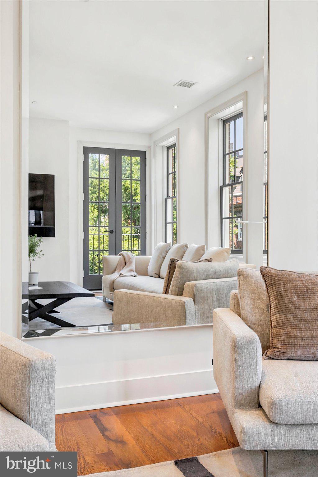 RITTENHOUSE SQUARE - Residential