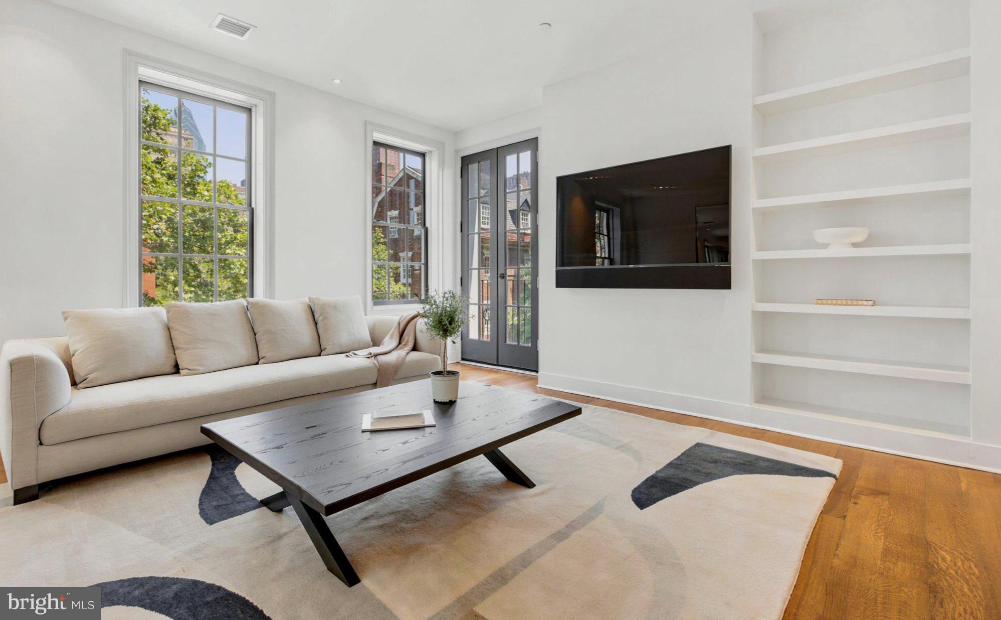 RITTENHOUSE SQUARE - Residential