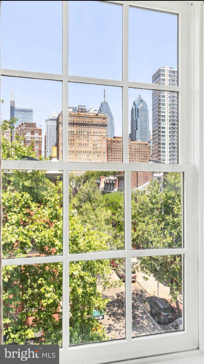 RITTENHOUSE SQUARE - Residential