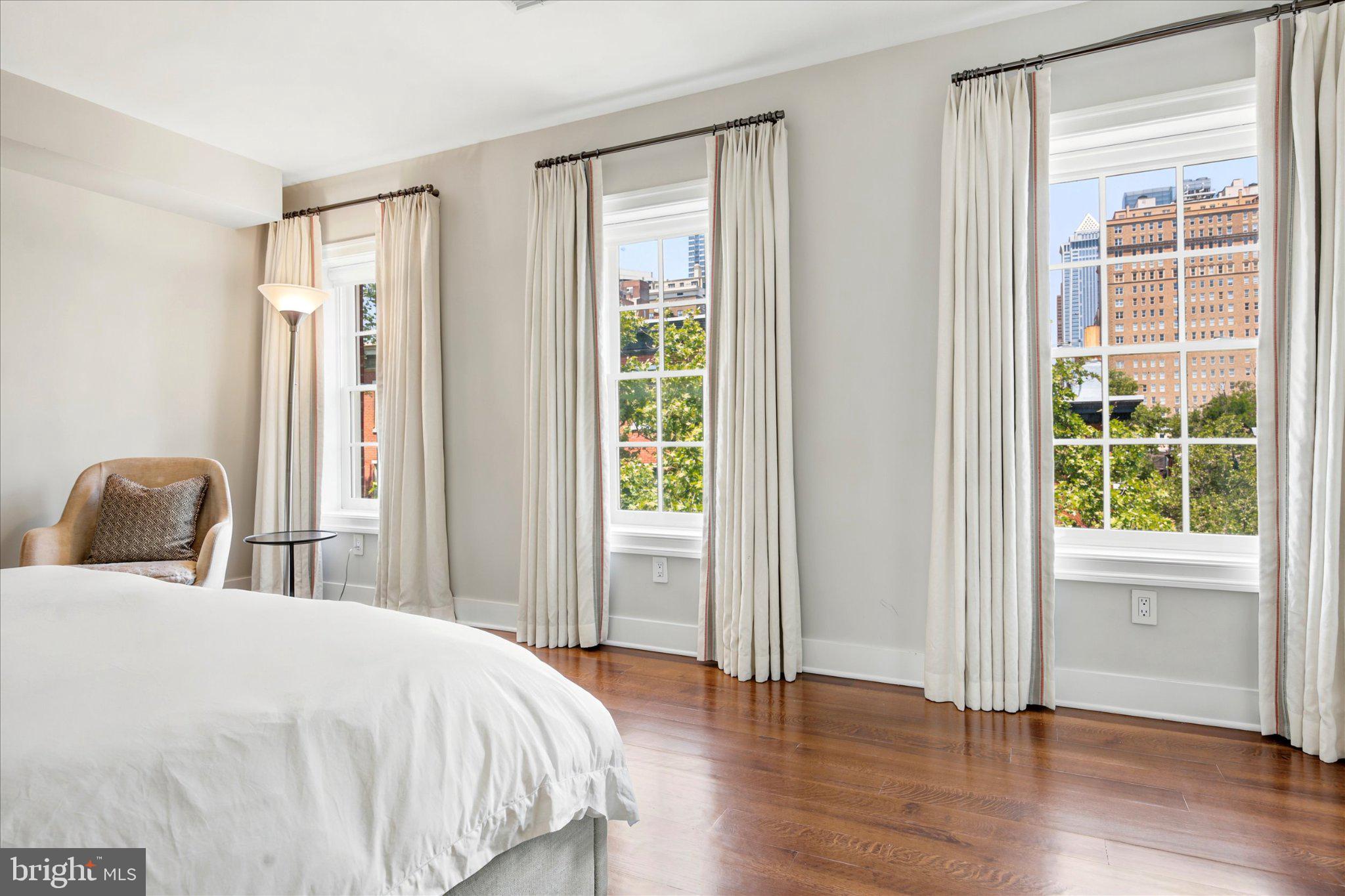 RITTENHOUSE SQUARE - Residential