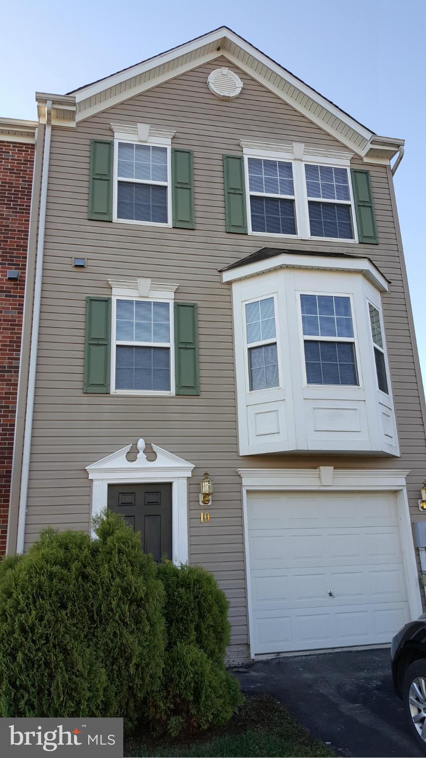 MANOR PARK - Residential Lease