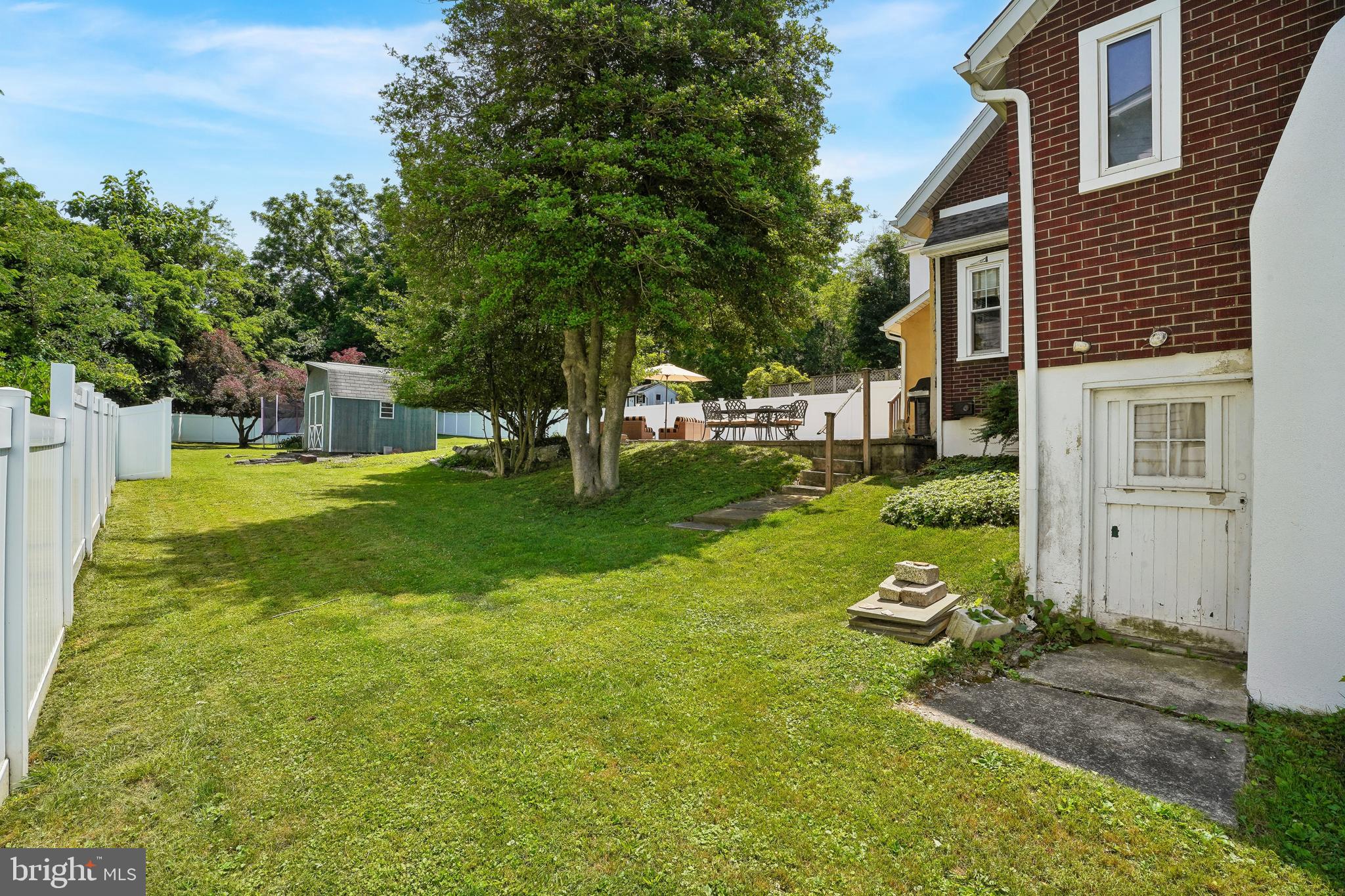 EASTTOWN WOODS - Residential