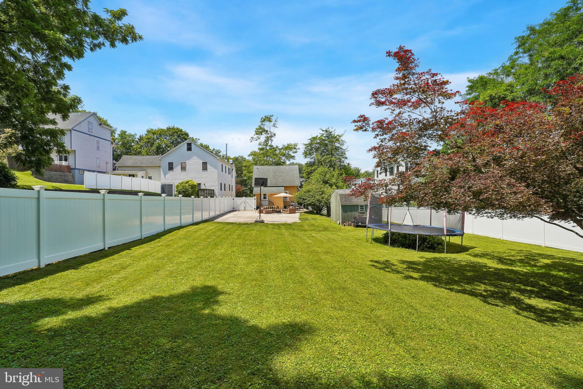 EASTTOWN WOODS - Residential