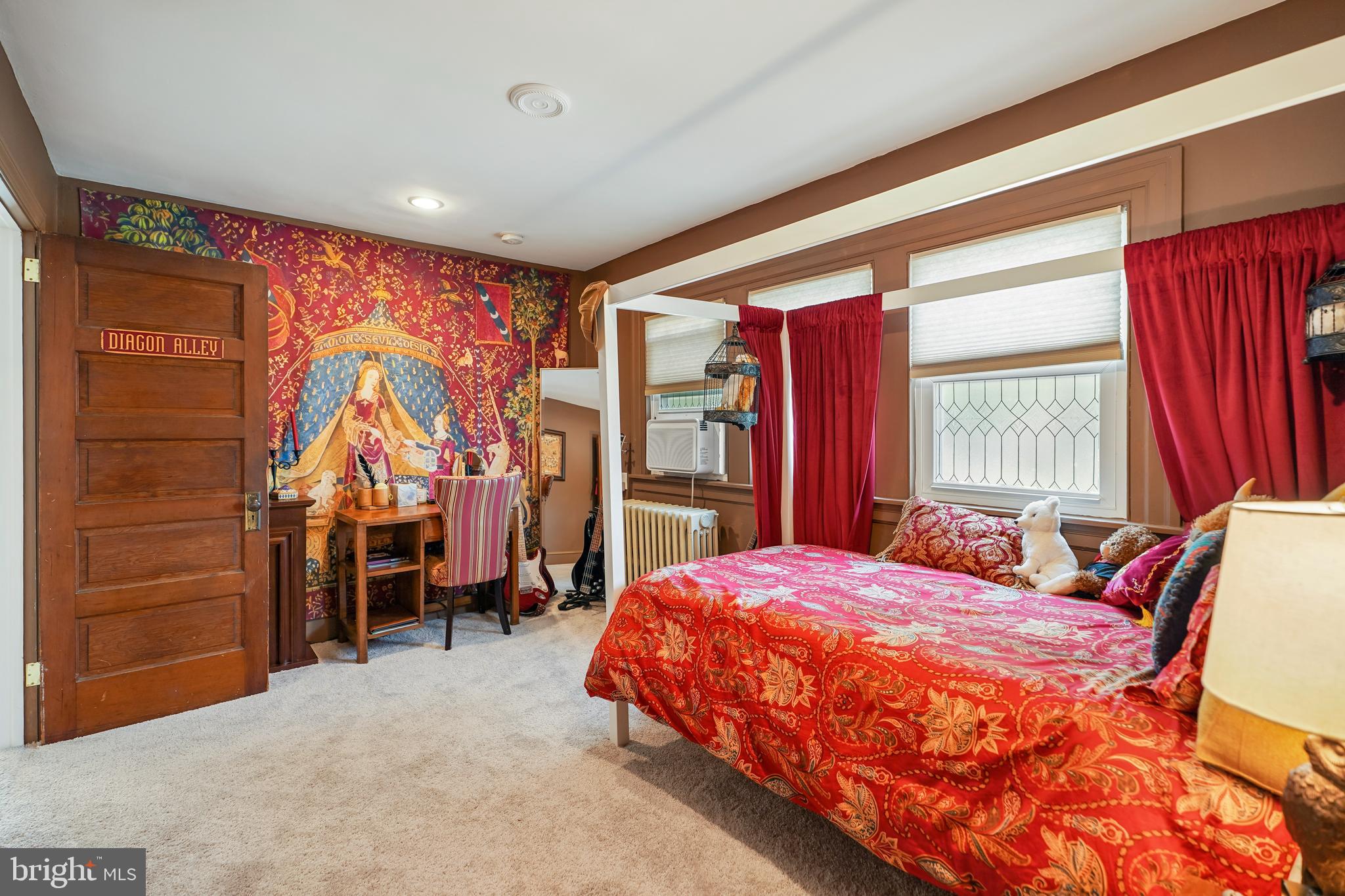EASTTOWN WOODS - Residential