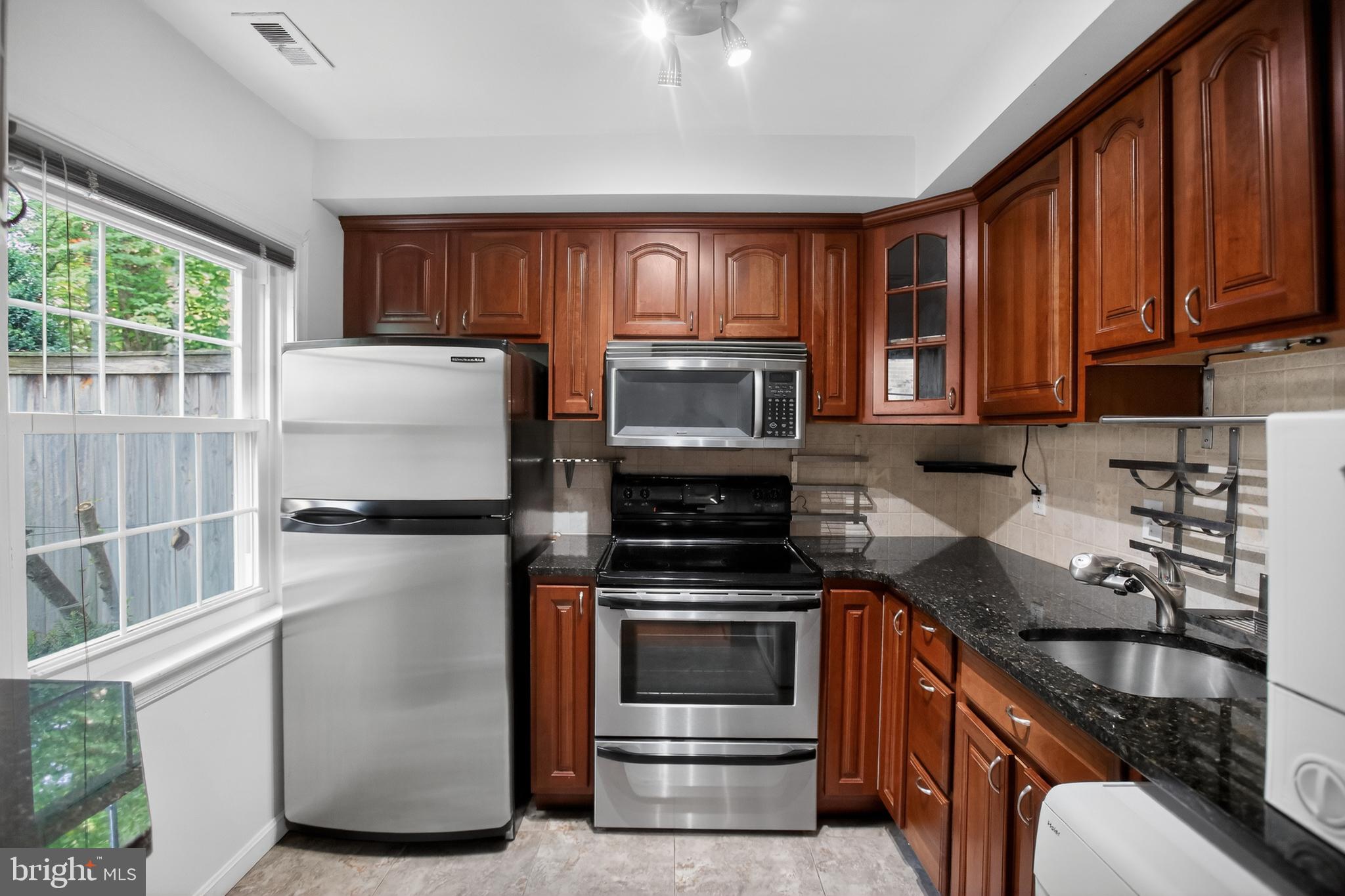 REGENT SQUARE - Residential