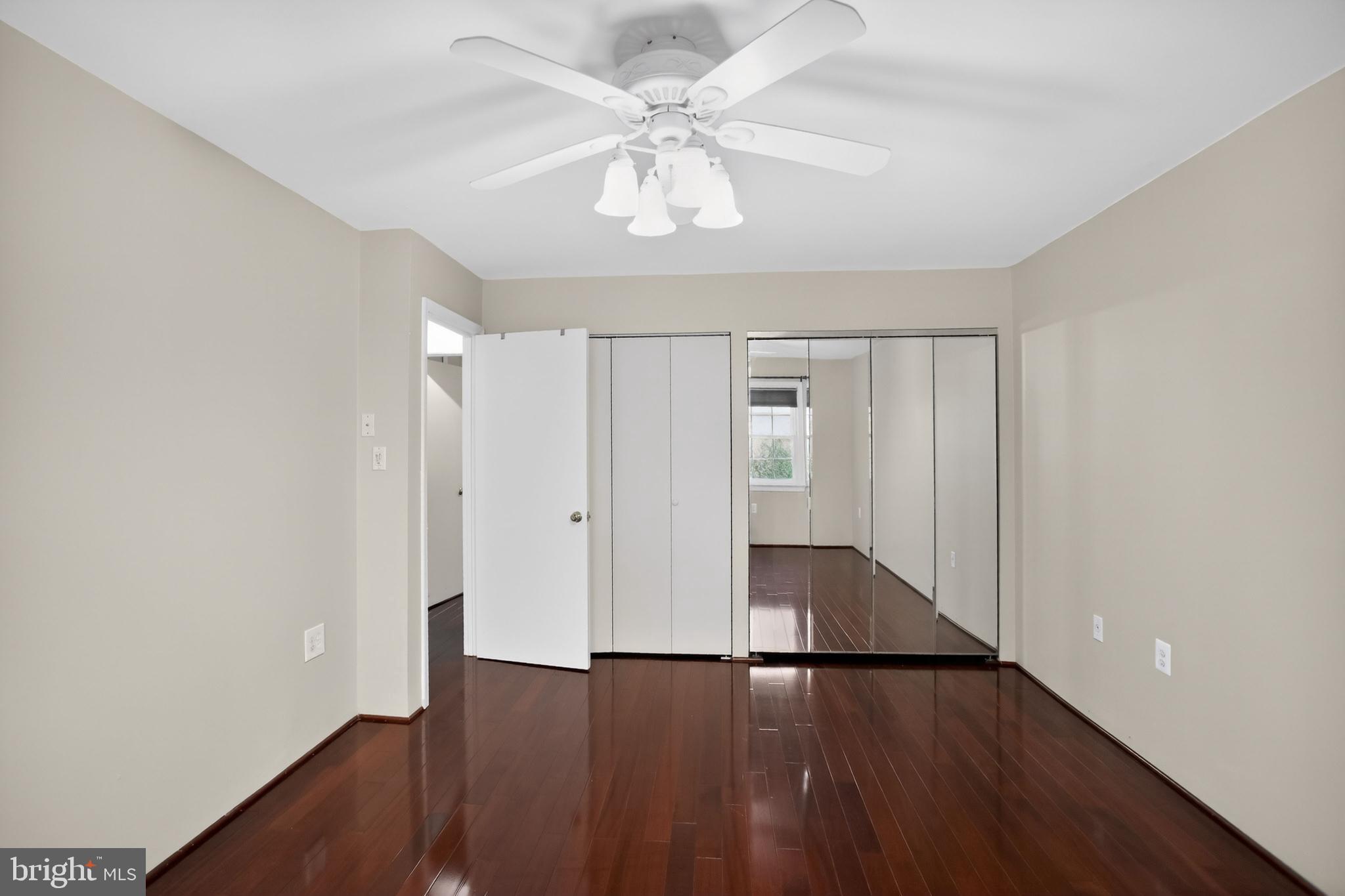 REGENT SQUARE - Residential
