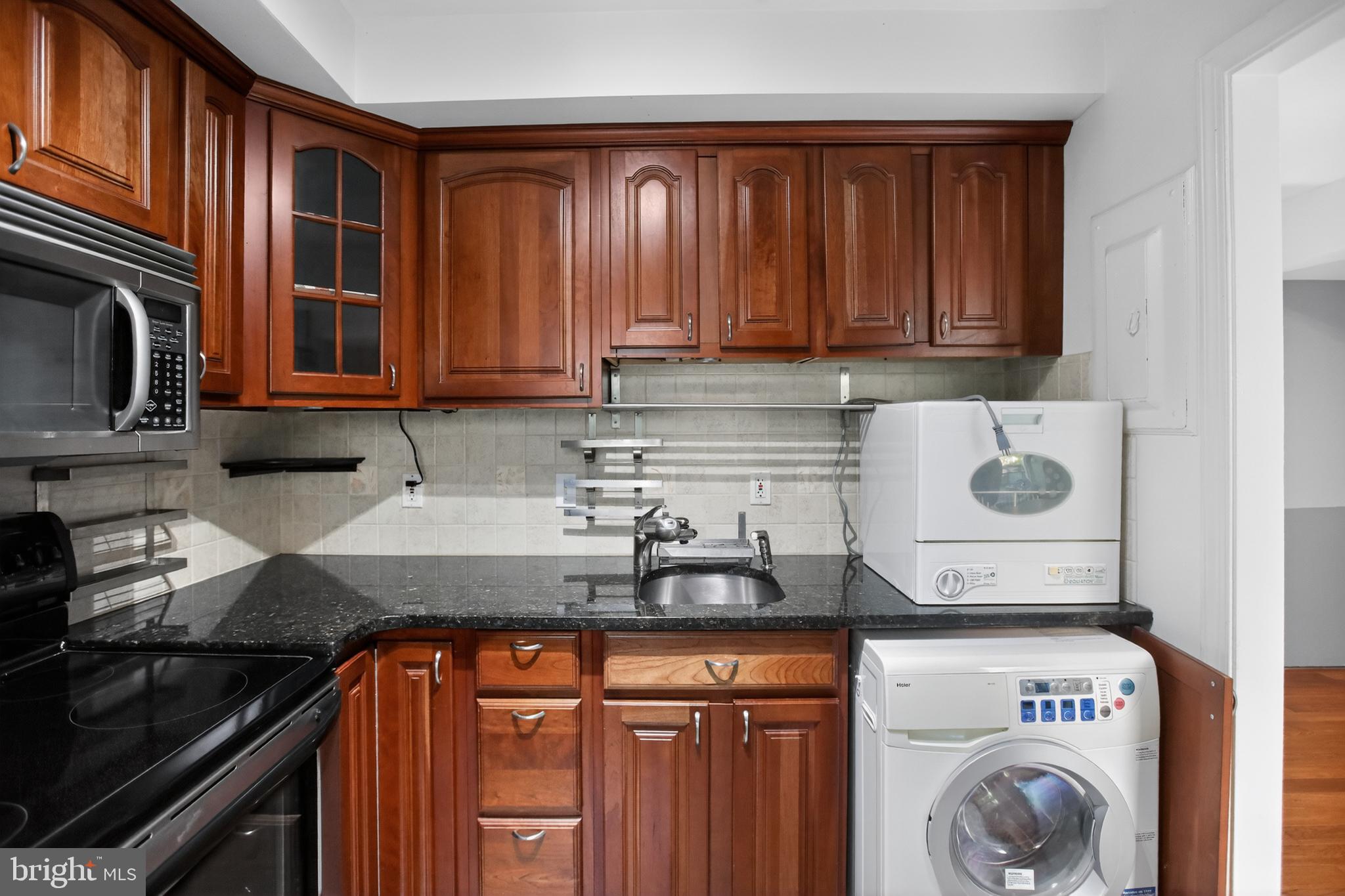 REGENT SQUARE - Residential