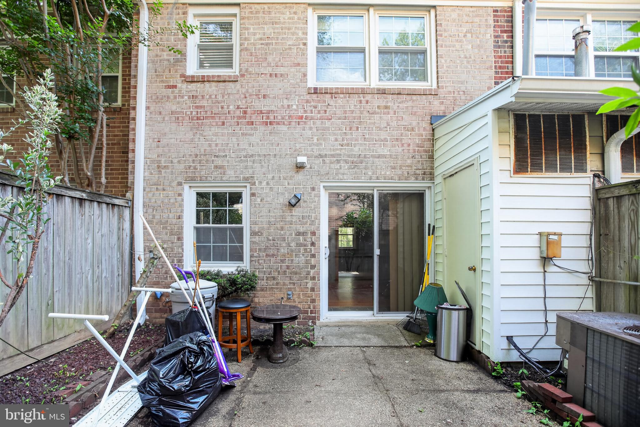 REGENT SQUARE - Residential