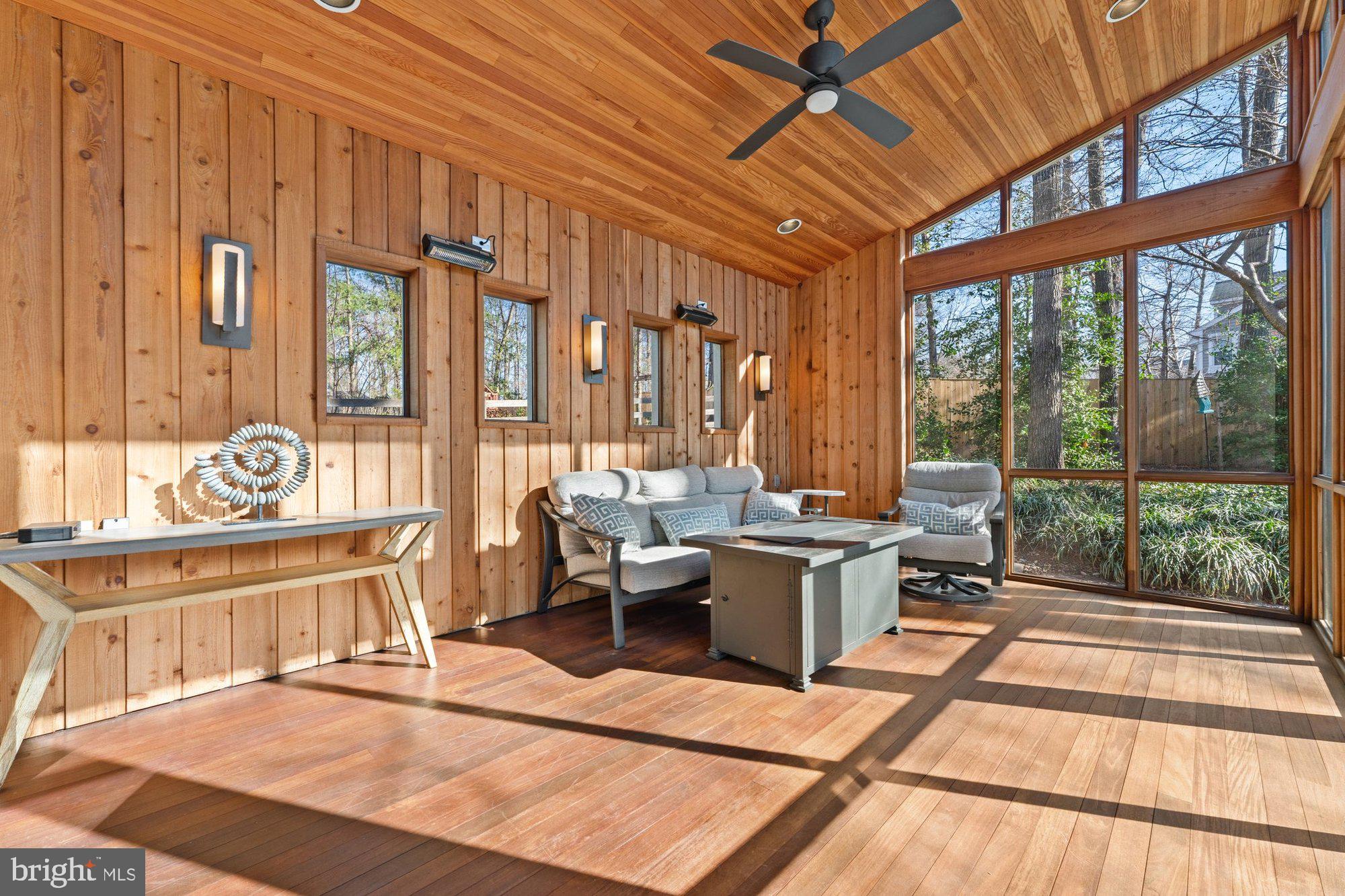RESTON - Residential