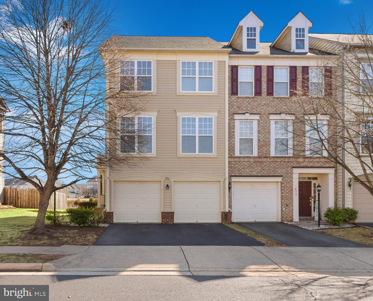 PEMBROOKE/VICTORY LAKES - Residential