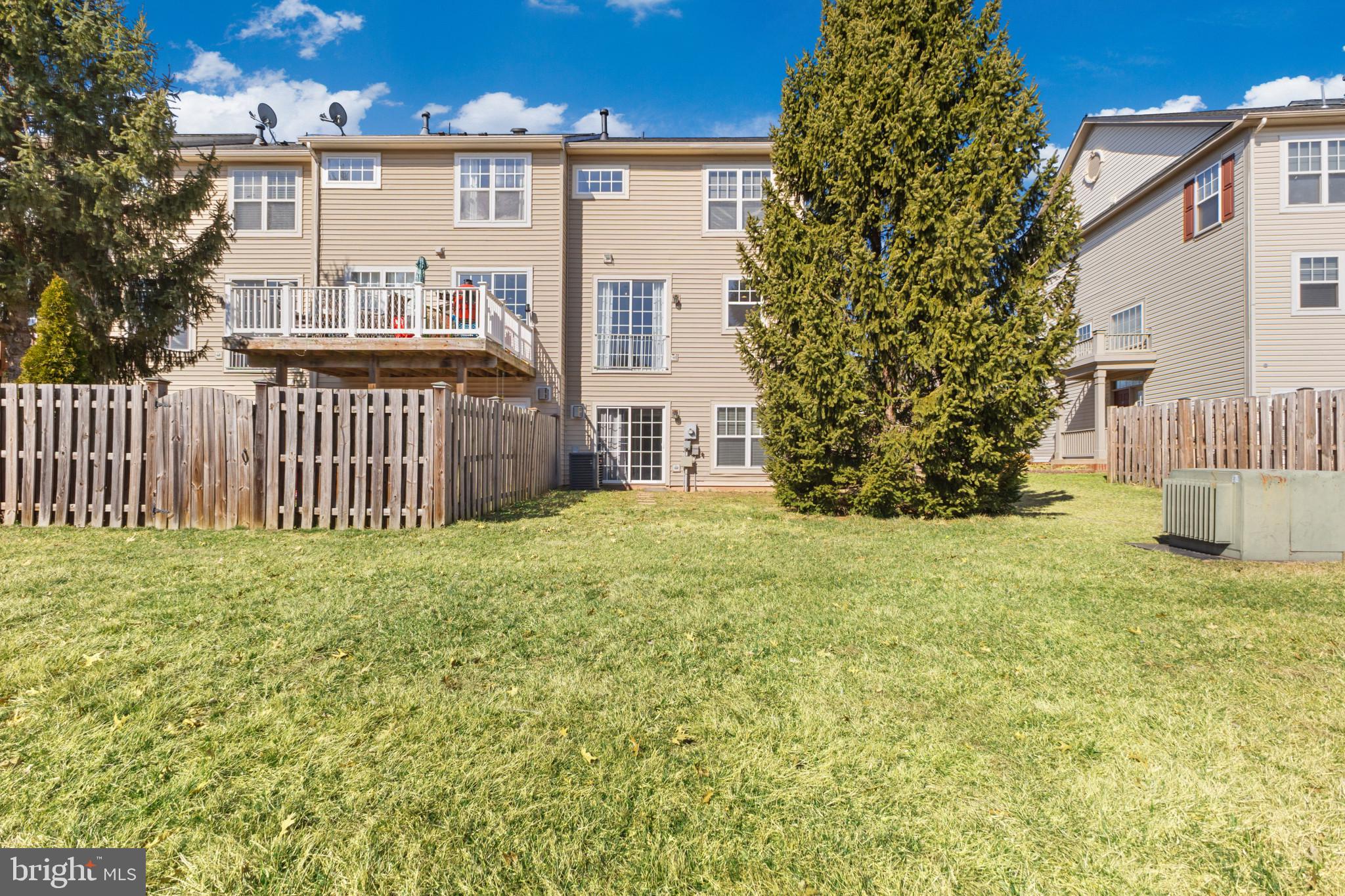 PEMBROOKE/VICTORY LAKES - Residential
