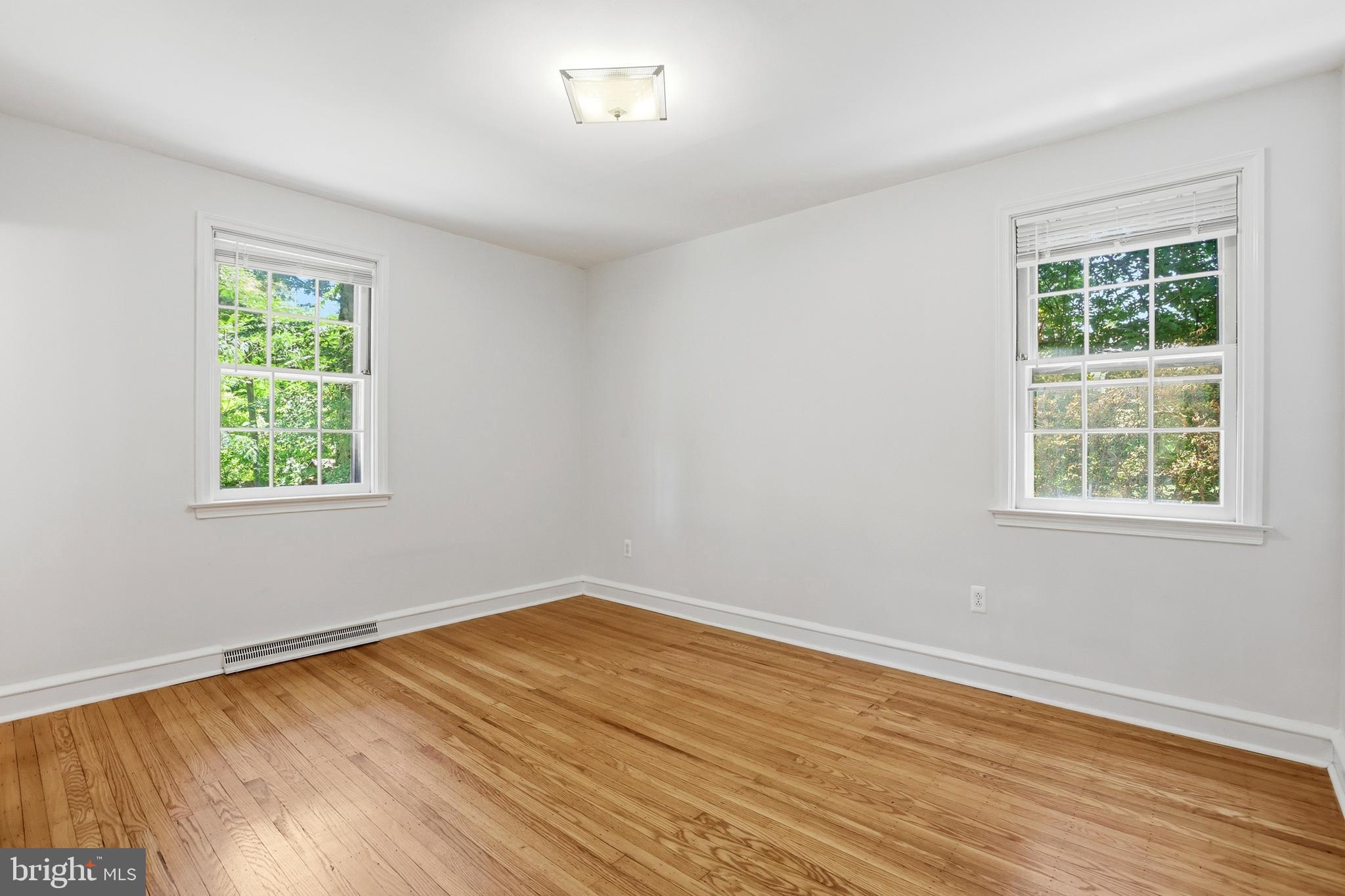 NARBERTH - Residential