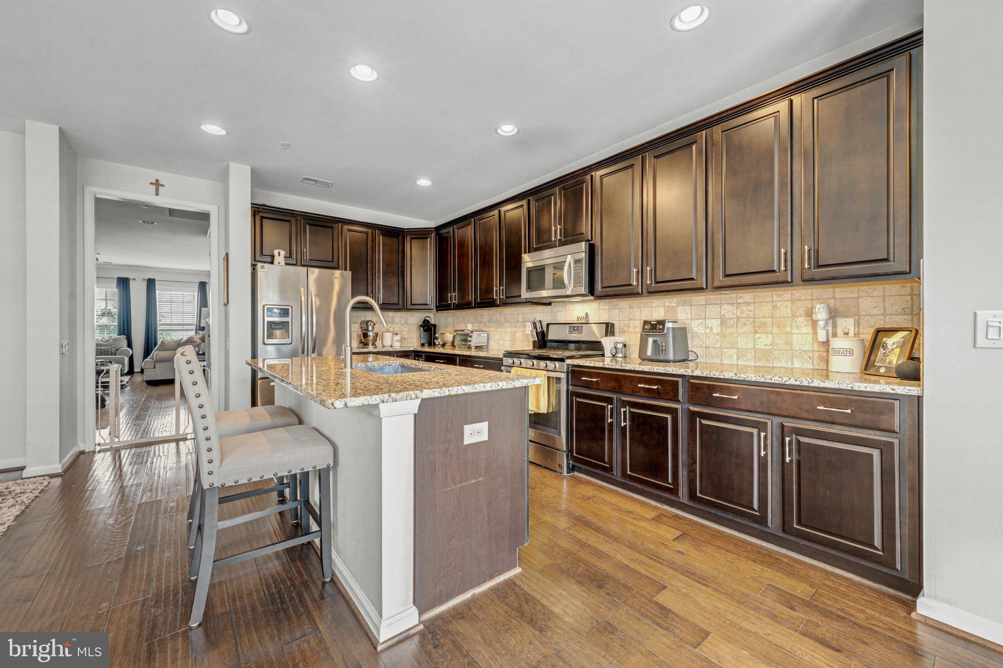 TOWNES AT GOOSE CREEK VILLAGE - Residential