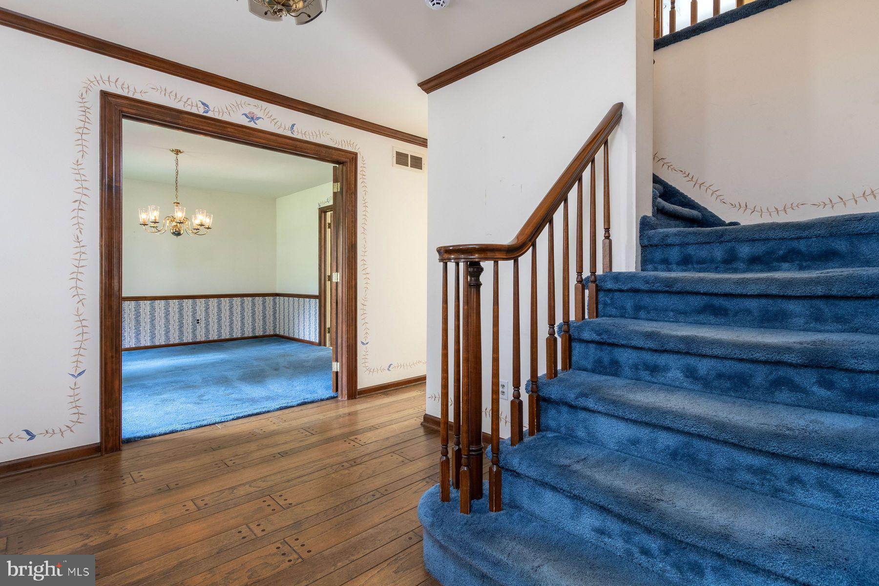 VALLEY VIEW VIL - Residential