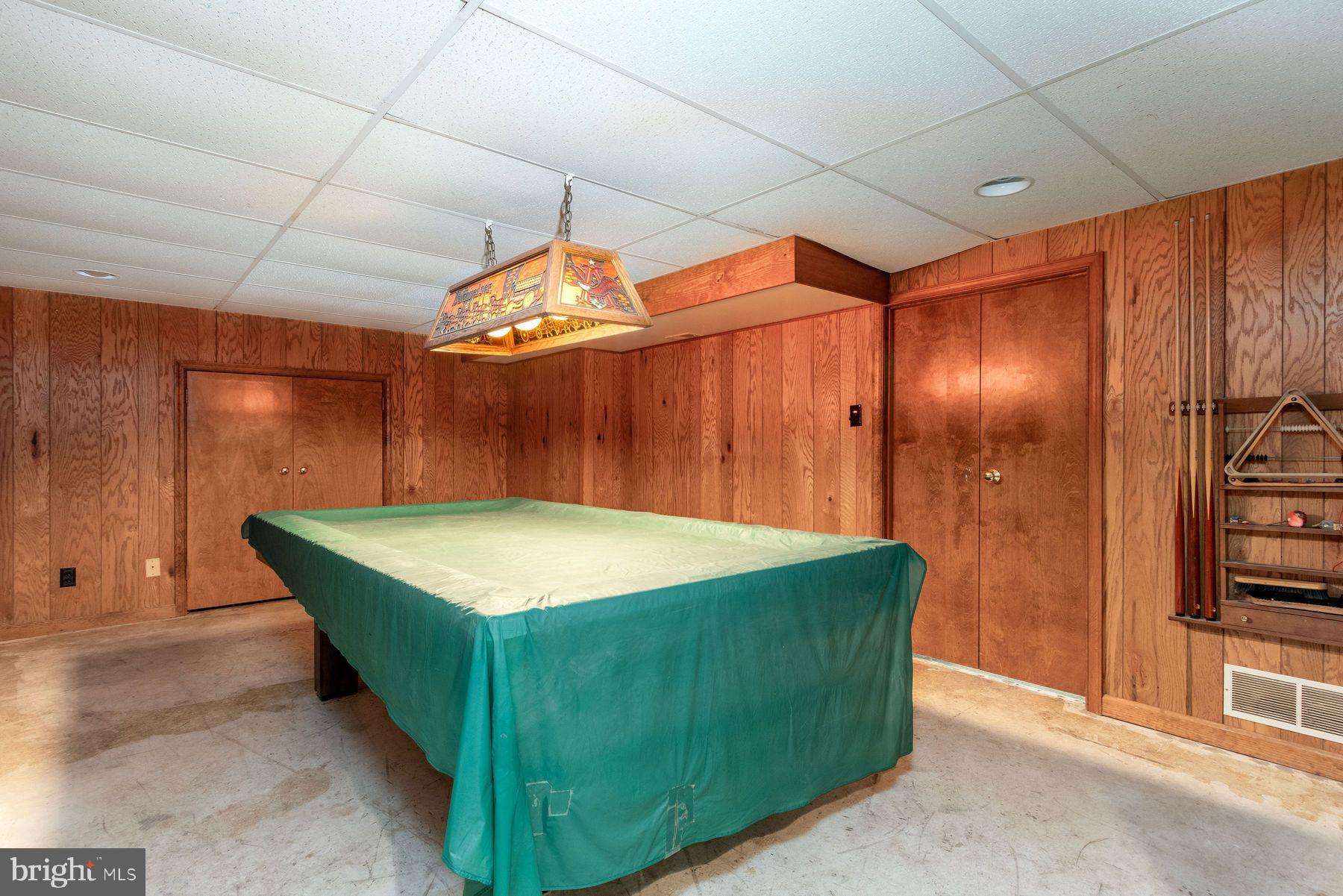 VALLEY VIEW VIL - Residential
