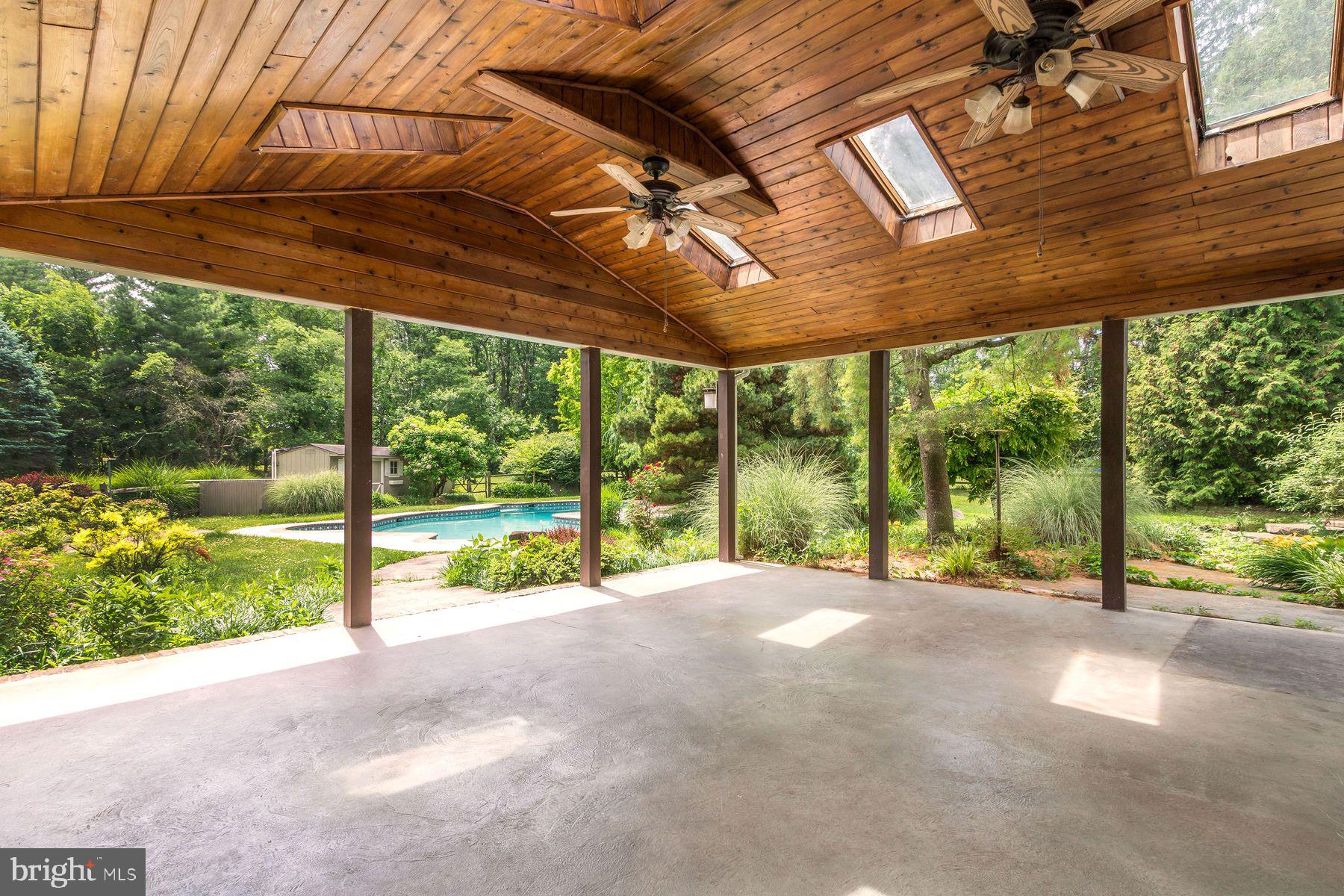 VALLEY VIEW VIL - Residential