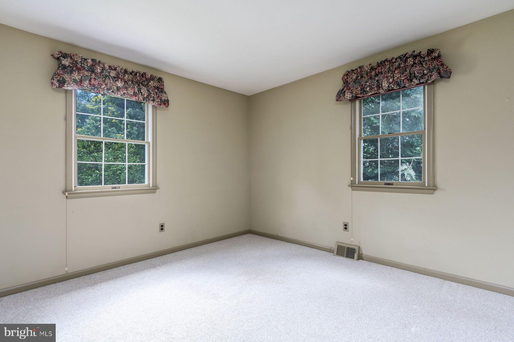 VALLEY VIEW VIL - Residential