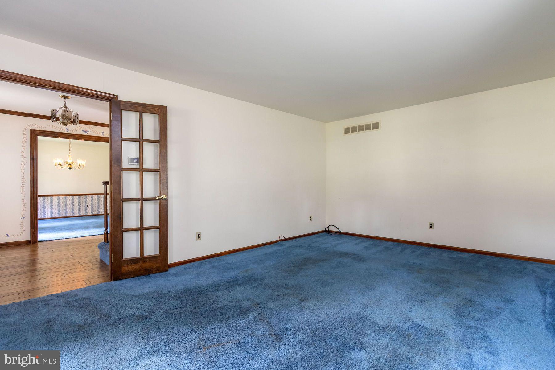 VALLEY VIEW VIL - Residential