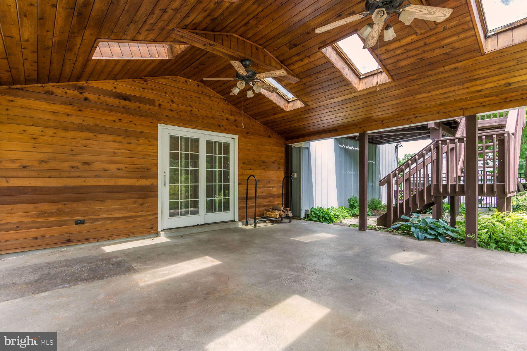 VALLEY VIEW VIL - Residential